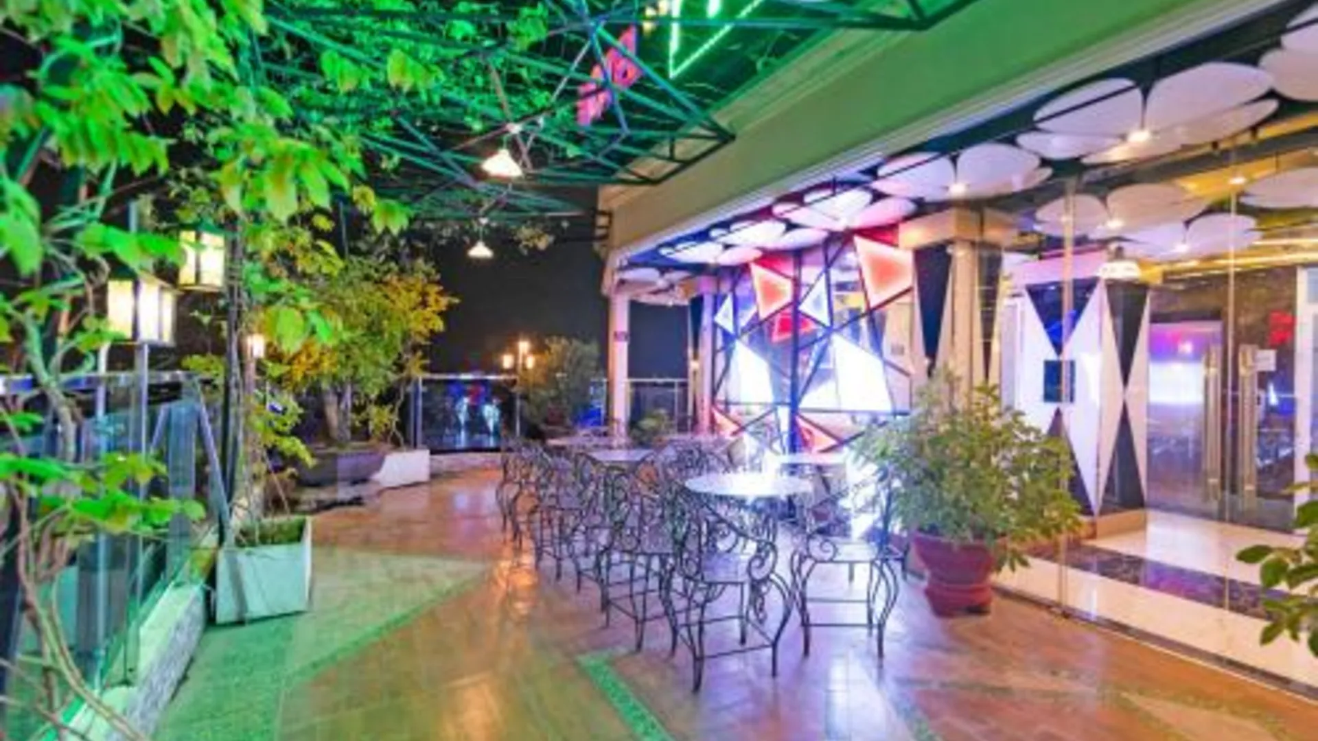 호치민 비너스 호텔 2성급 호텔 스위트룸