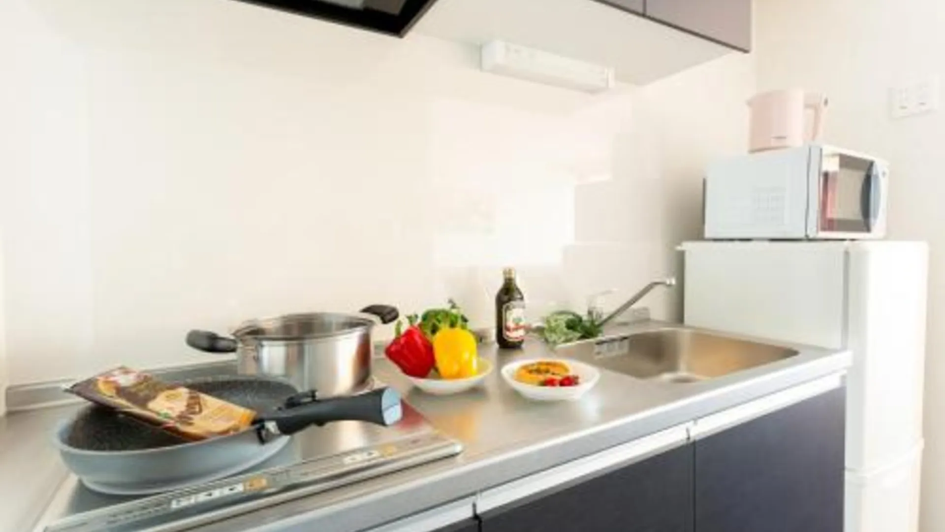 오사카 BON 콘도 난바 니혼바시 4성급 게스트하우스 수영장