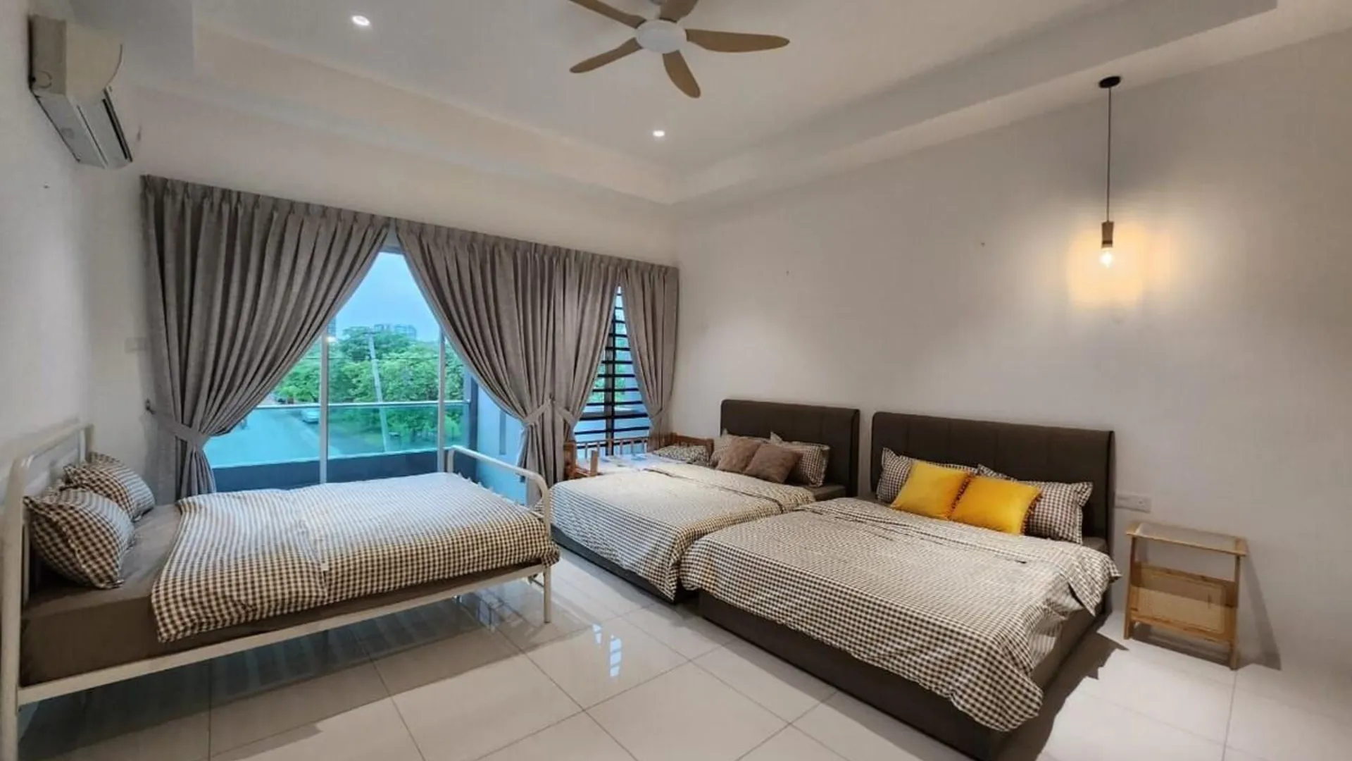 이포 이포 시티의 프라이빗 하우스 (200m², 침실 4개, 프라이빗 욕실 4개) 3성급 게스트하우스 스위트룸