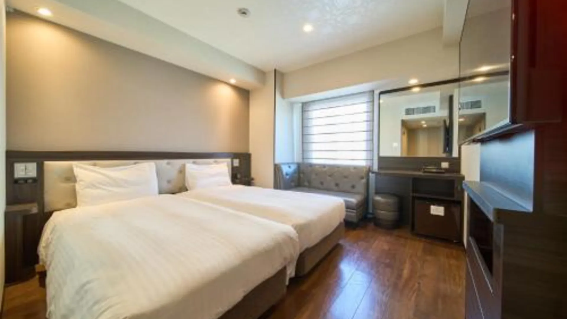 오사카 비아 인 우메다 - JR 웨스트 그룹 3성급 호텔 스위트룸