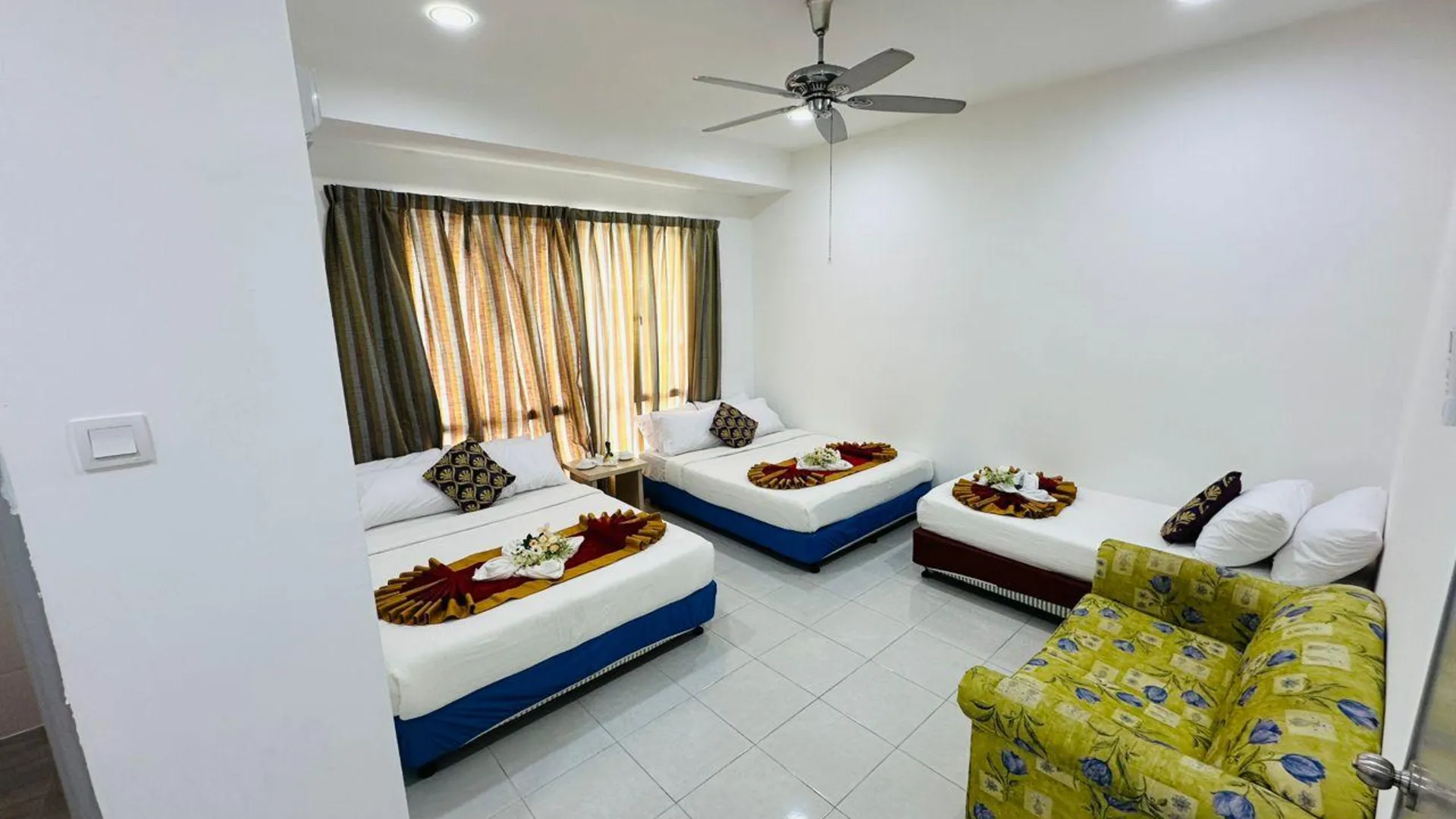 라웁 Raub Sutera 2성급 호텔 로비