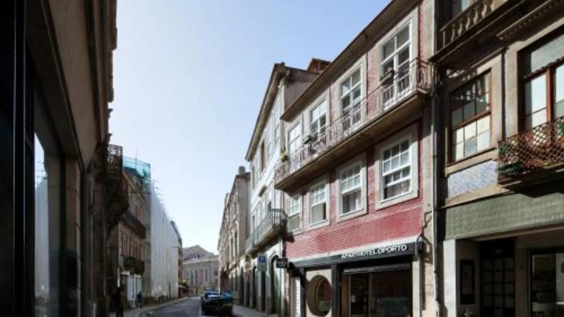 포르투 아파트호텔 오포르토 엔트레파레데스 3성급 게스트하우스 레스토랑