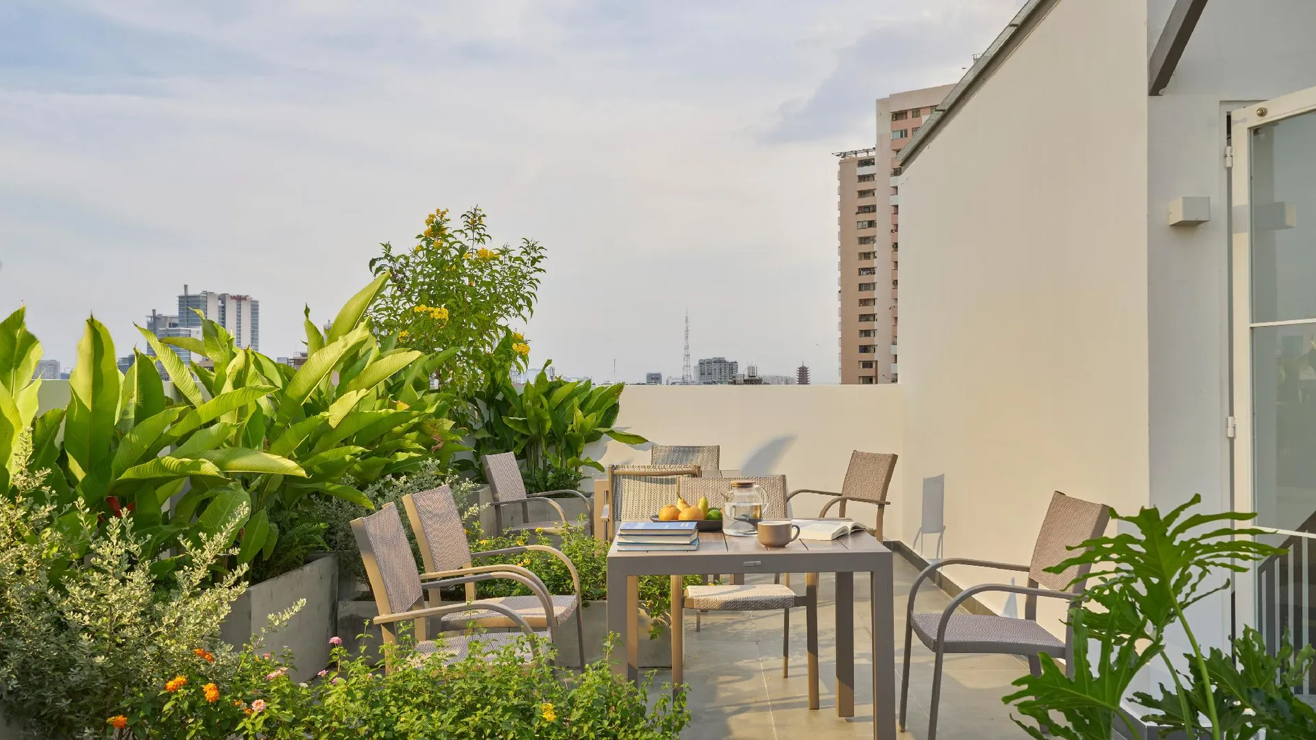 호치민 M 빌리지 리빙 레 반 시 3성급 호텔 로비