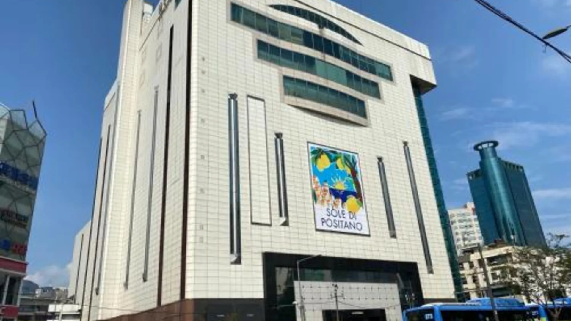 서울 홍대 아늑42 4성급 호텔 로비