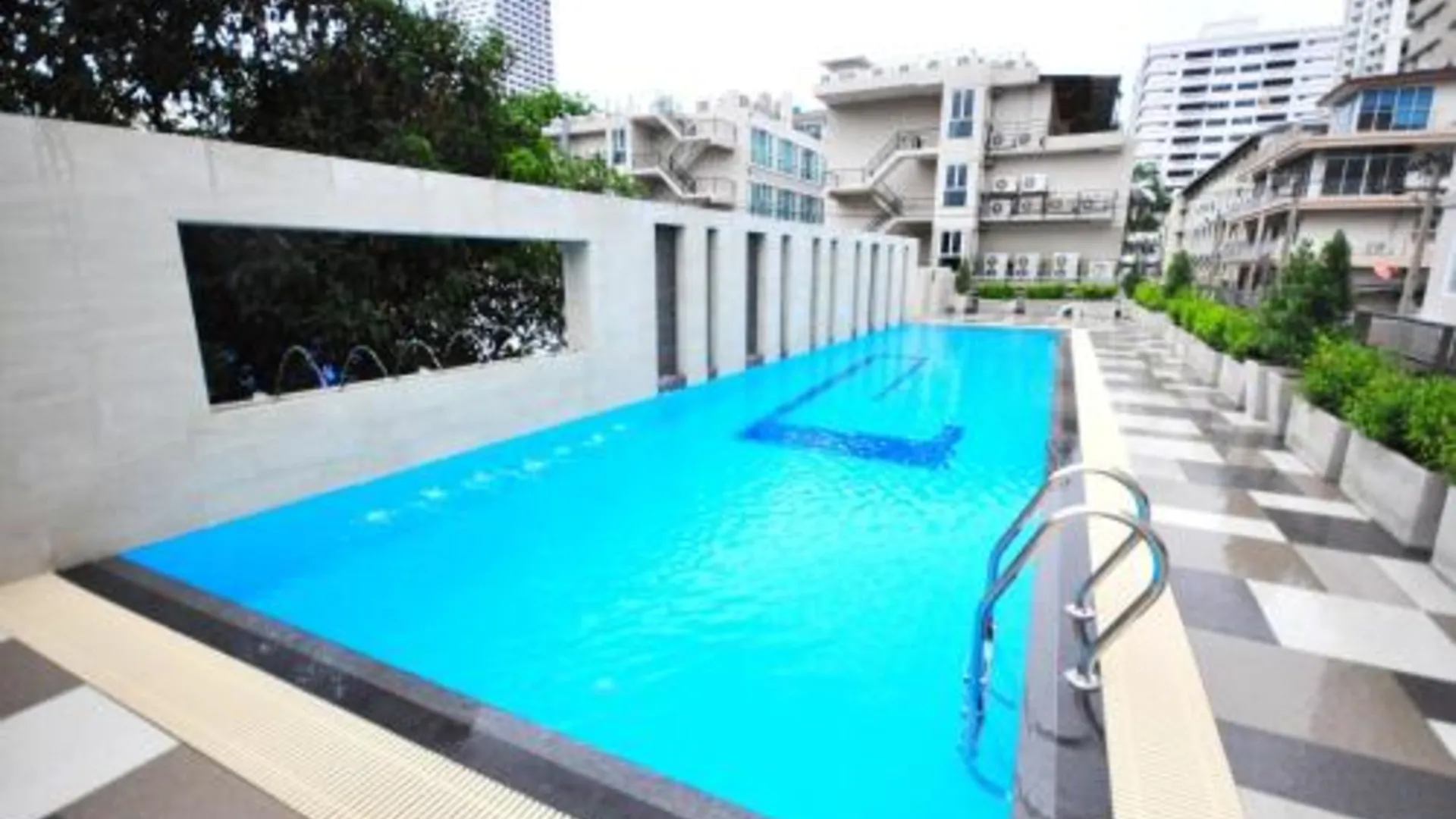 방콕 파린다 호텔 4성급 호텔 외관