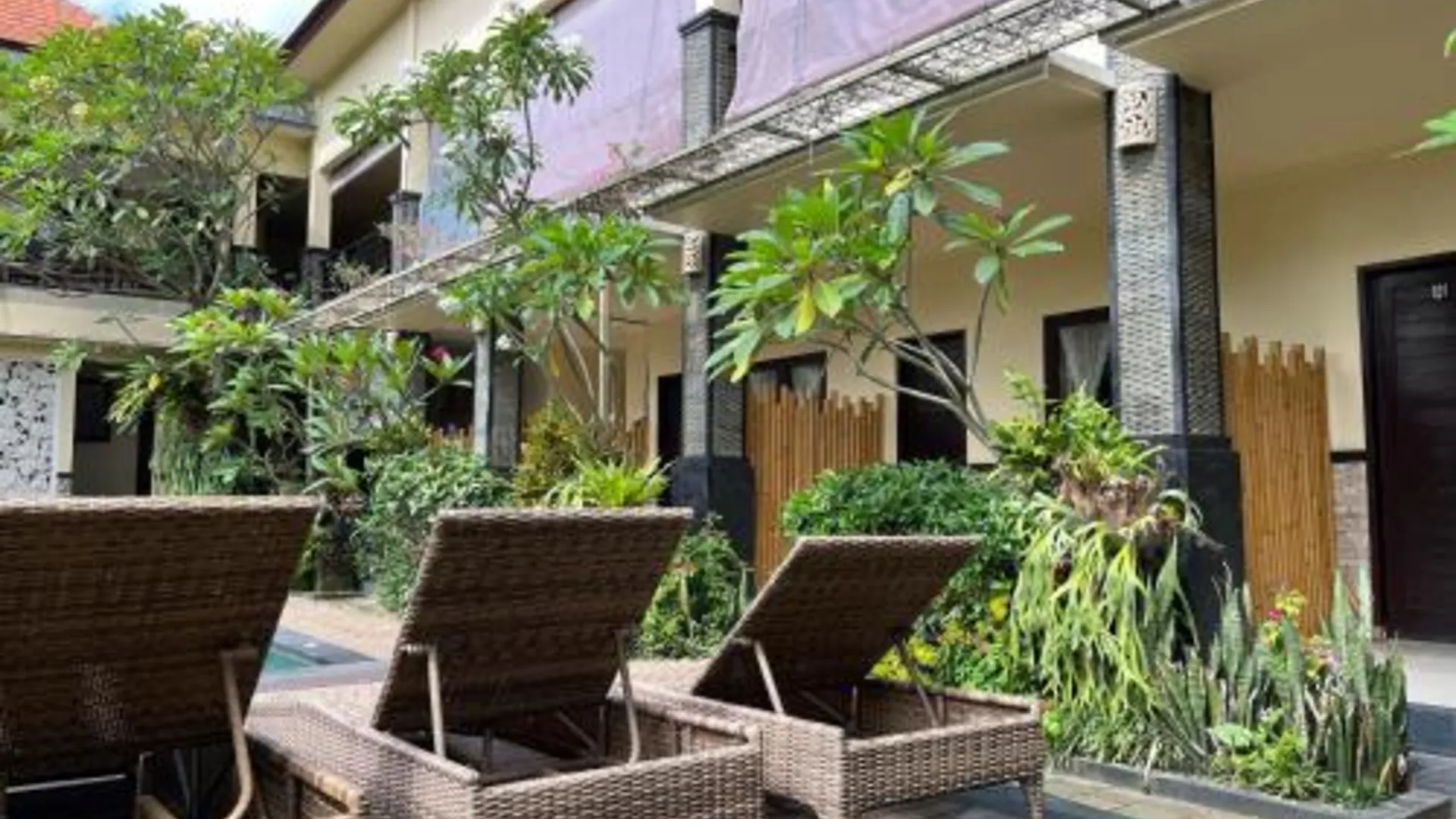 발리 아리아르타 홈스테이 3성급 게스트하우스 외관