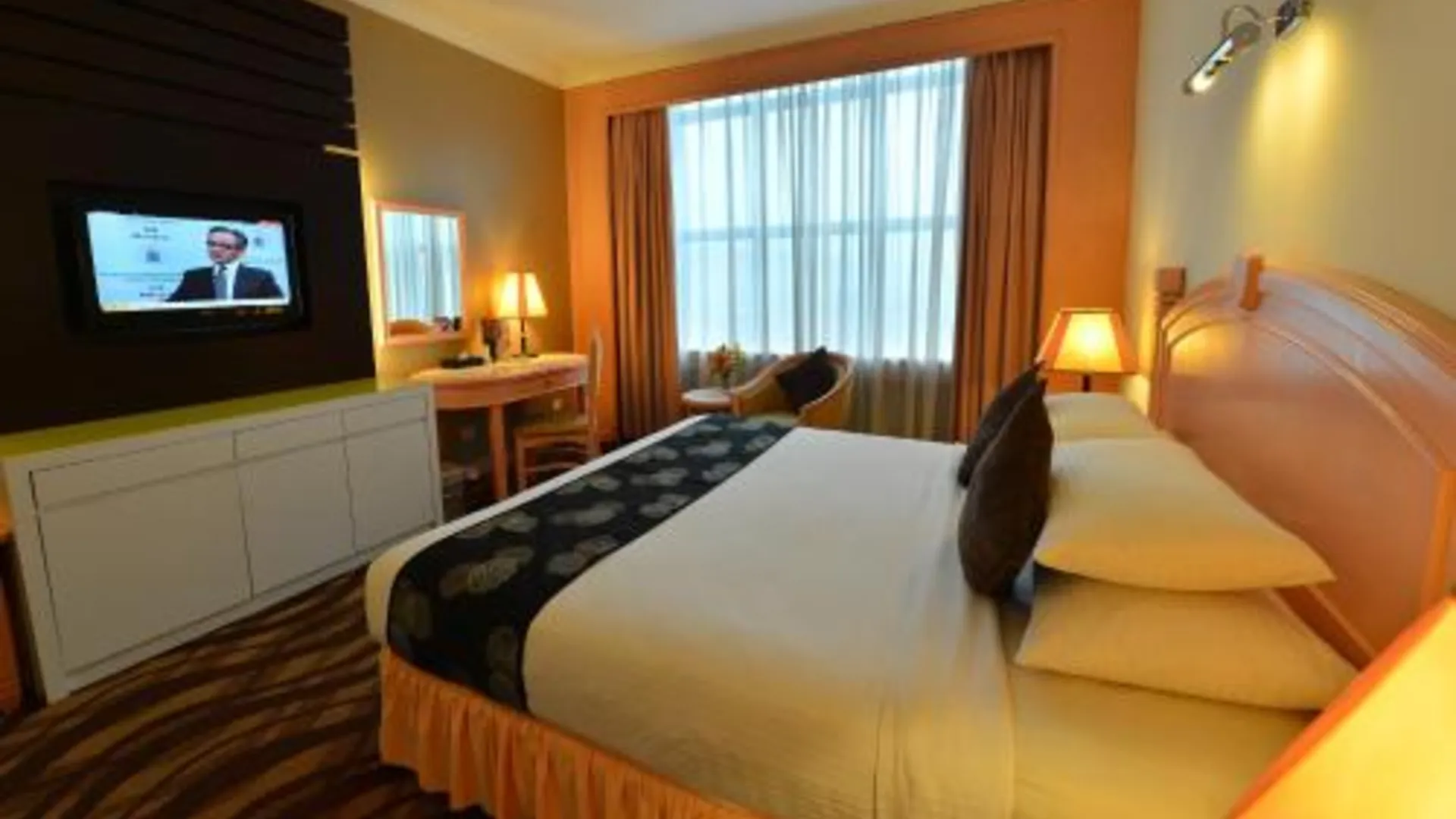 숭가이 페타니 에메랄드 푸테리 호텔 3성급 호텔 스위트룸