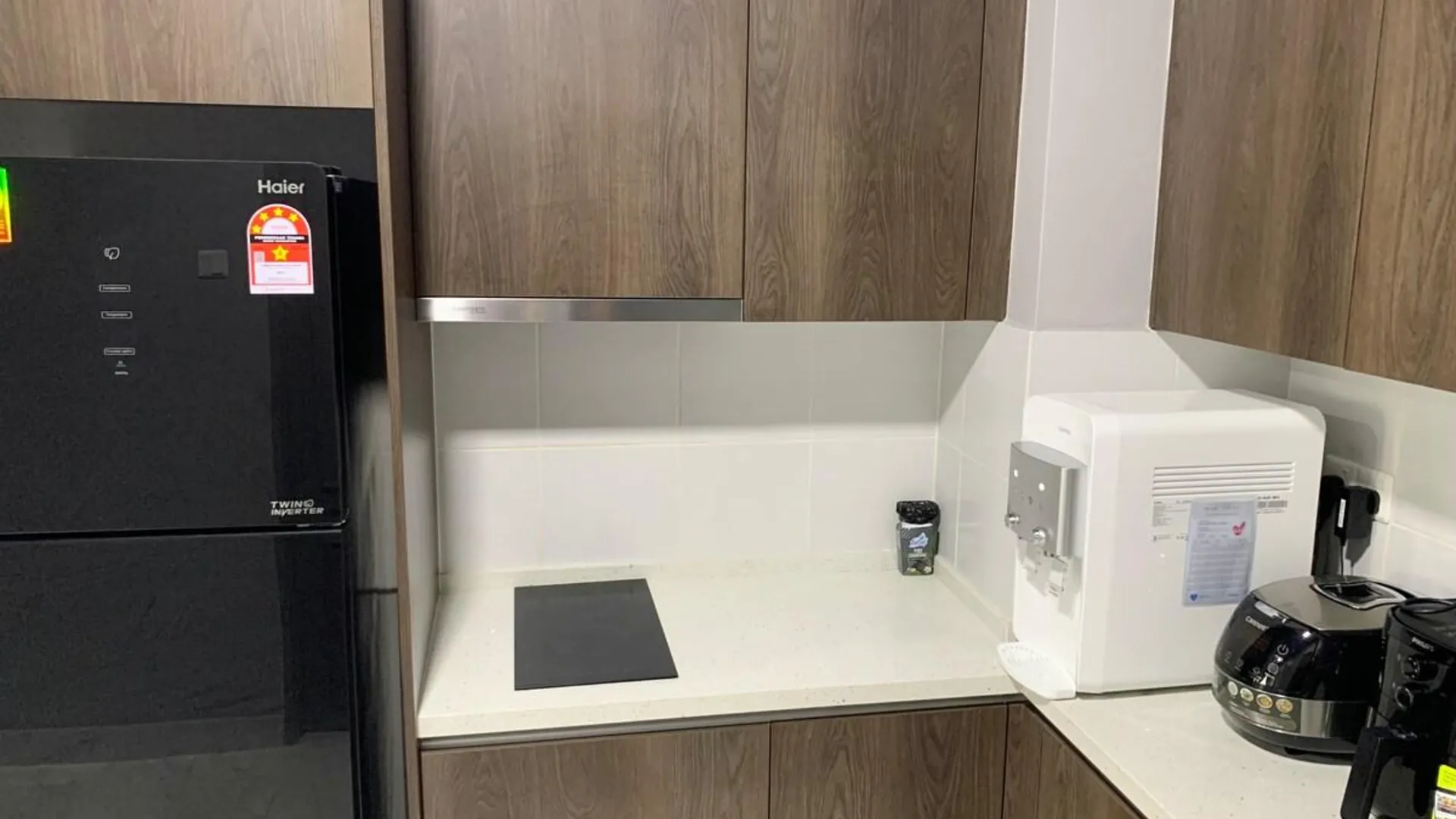 코타바루 코타바루 시내의 프라이빗 하우스 (1000m², 침실 2개, 프라이빗 욕실 1개) 3성급 싱글룸 전망