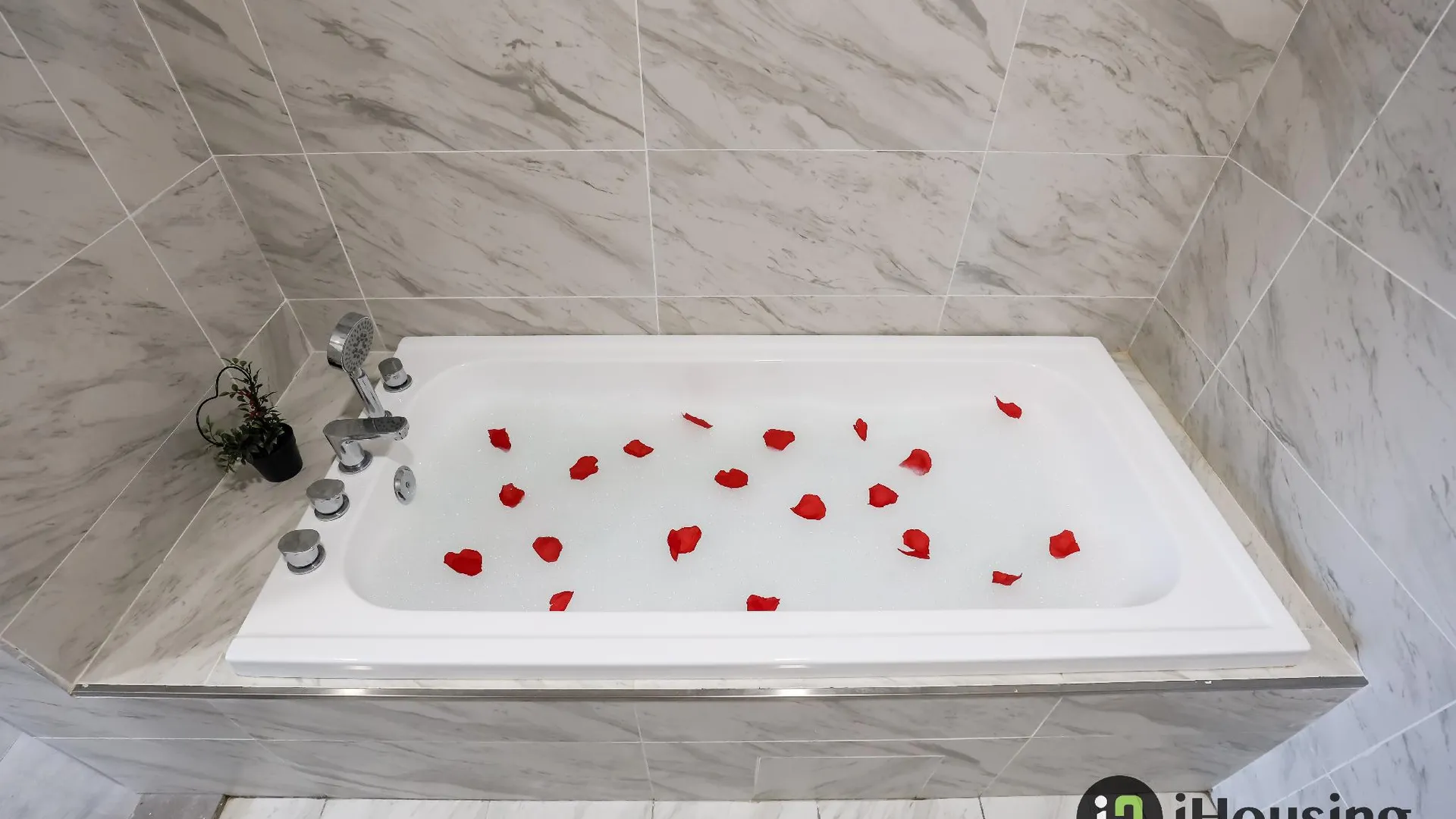 말라카 멜라카 라야의 아파트먼트 (72m², 침실 2개, 프라이빗 욕실 2개) 3성급 싱글룸 외관