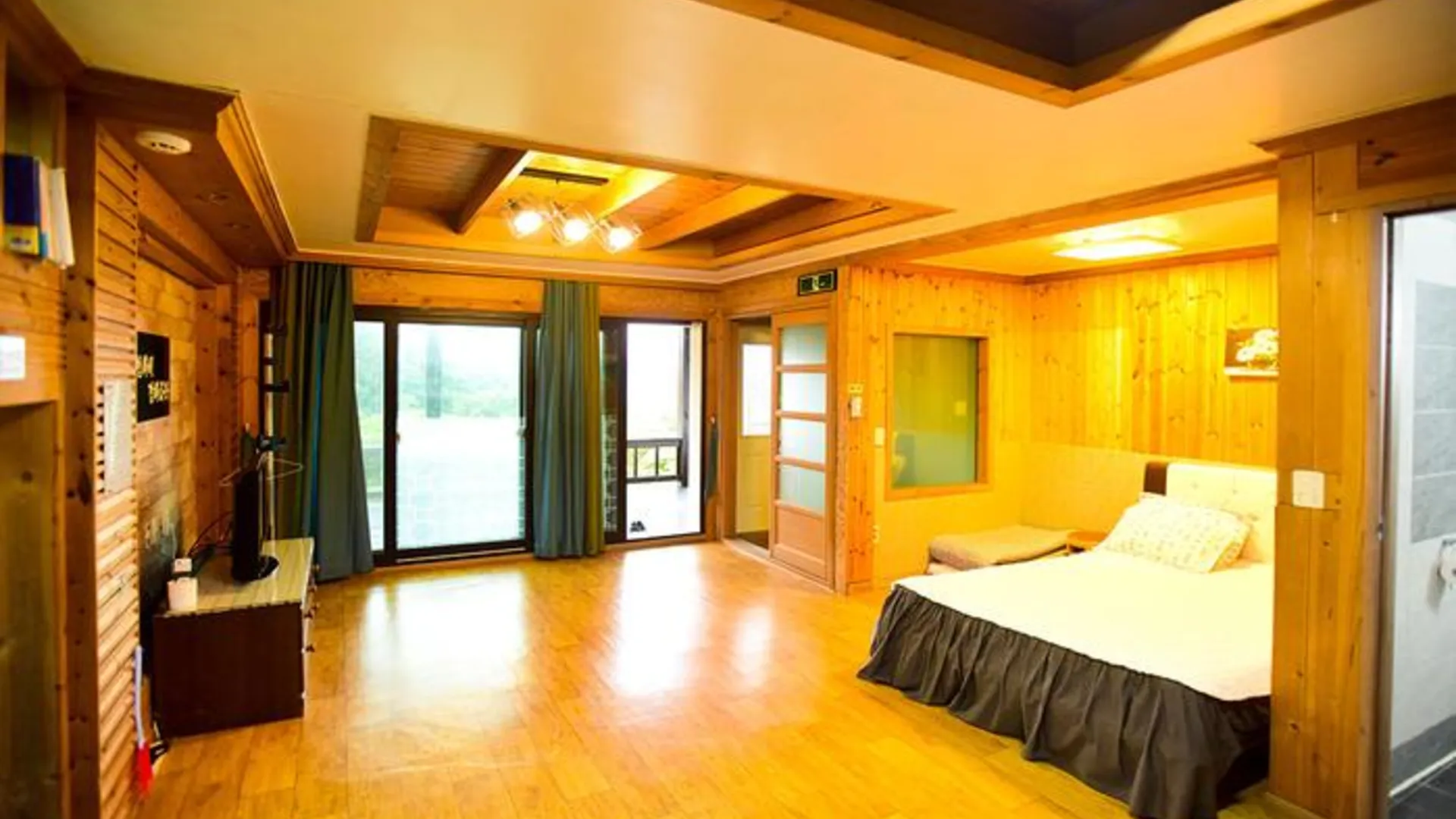 Canaan Ire Garden Pension