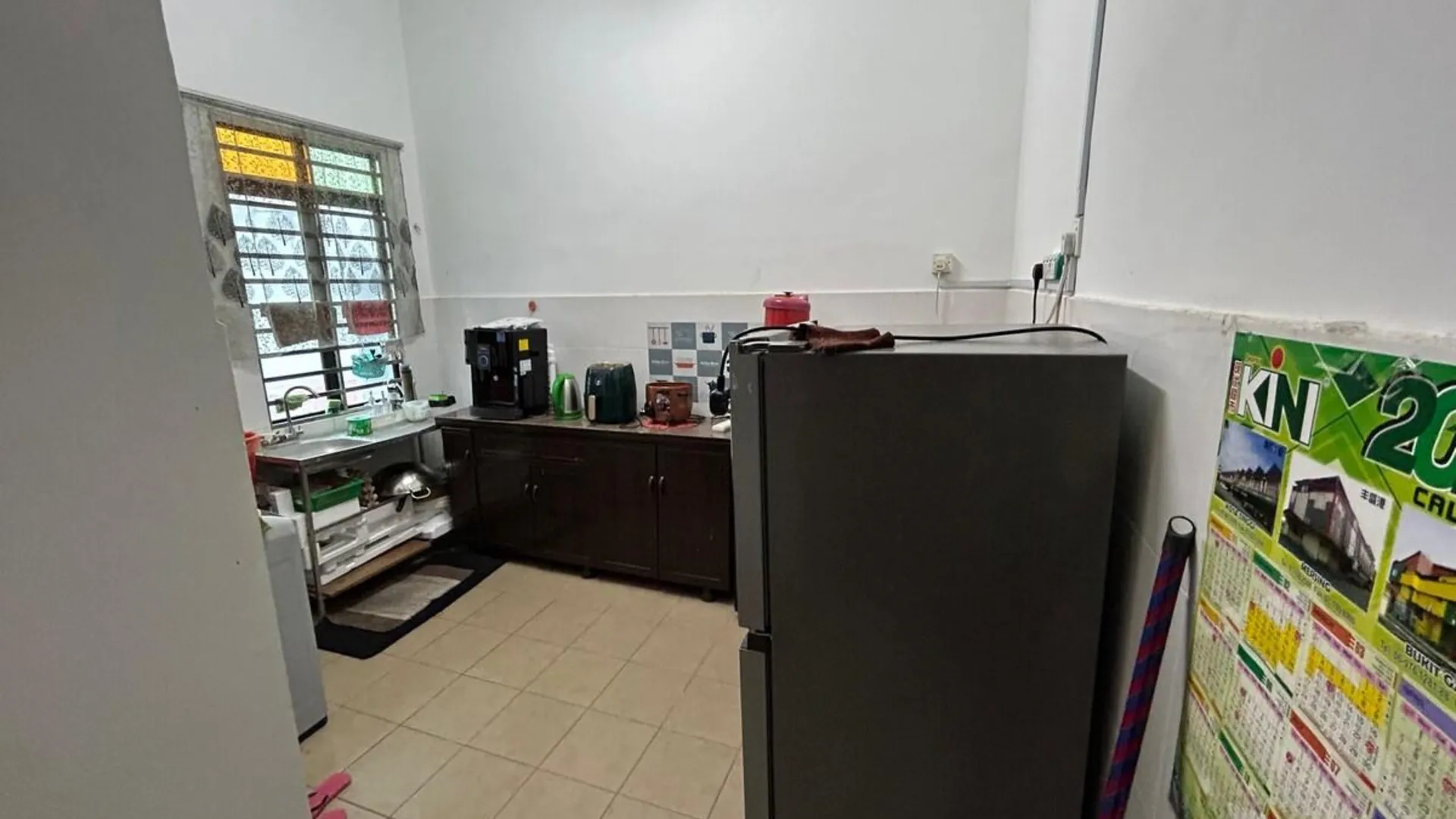 말라카 자신의 프라이빗 하우스 (m², 침실 3개, 프라이빗 욕실 2개) 3성급 게스트하우스 레스토랑