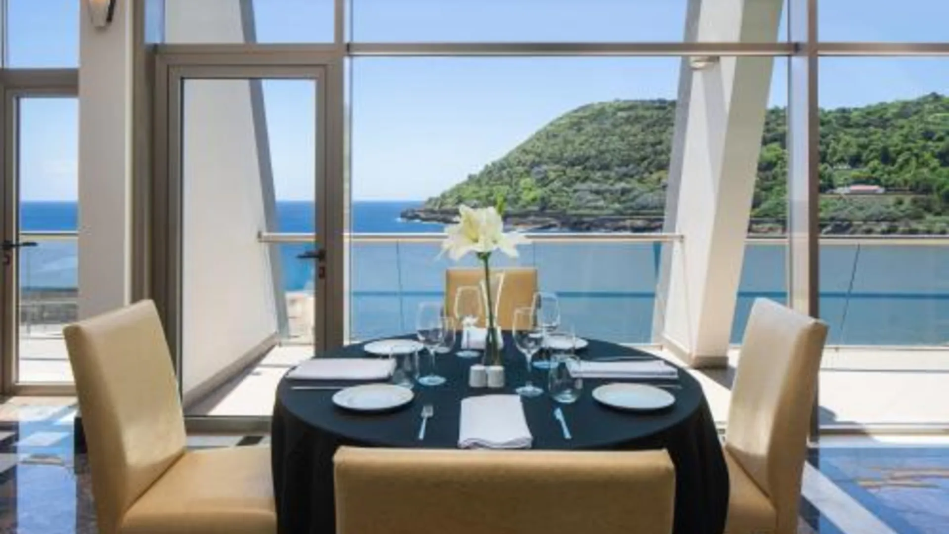 앙그라 두 에루이스무 Angra Marina Hotel 5성급 호텔 로비