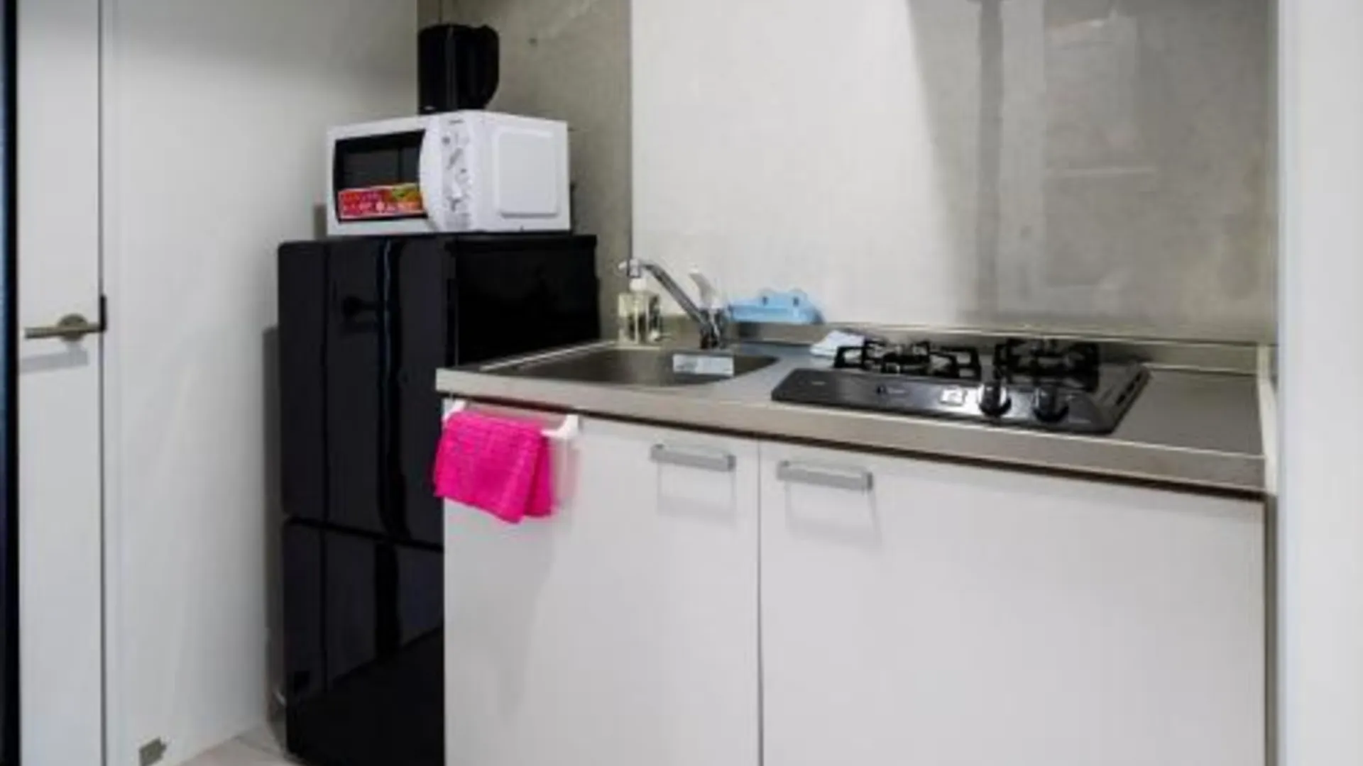 오키나와 본섬 ALBERGO PINO Tomari - Vacation STAY 76261v 2성급 호텔 수영장