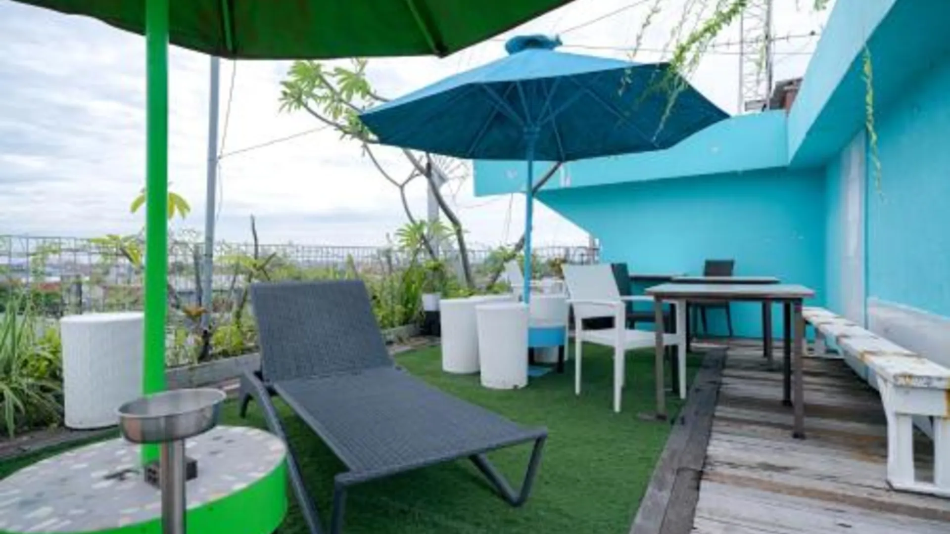 발리 산스 선셋 포인트 스미냑 3성급 호텔 레스토랑