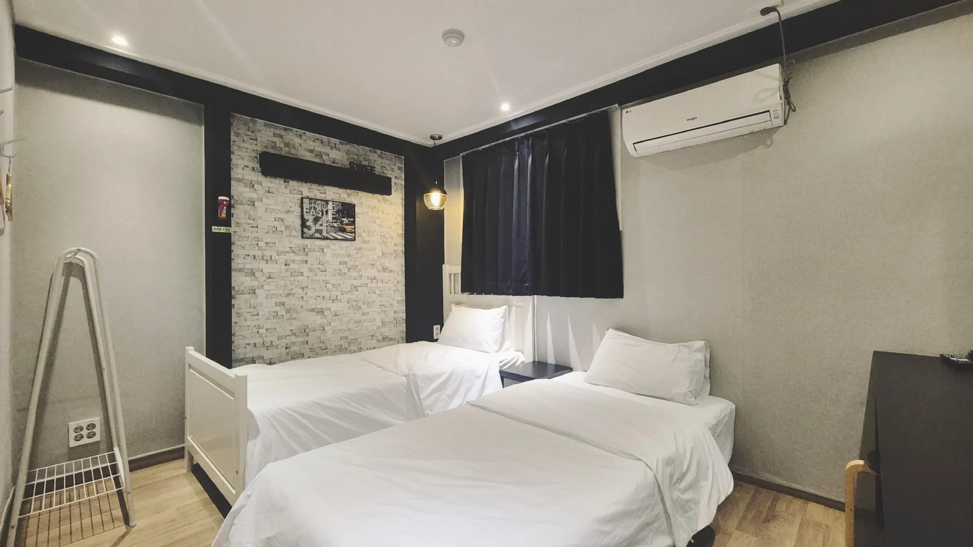 서울 안온 호스텔 성수·건국 호텔 객실