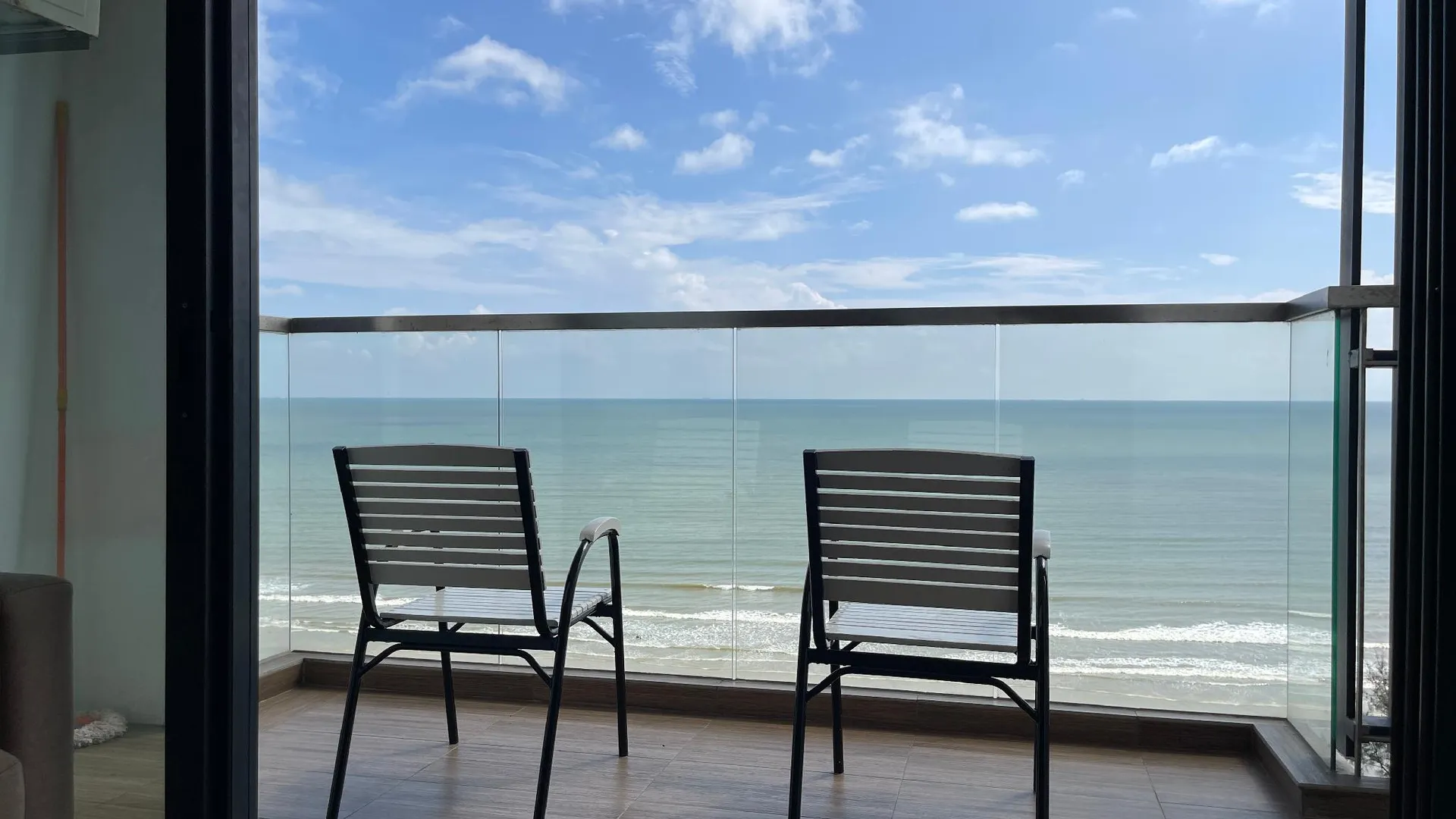 쿠안탄 베세라의 아파트먼트 (852m², 침실 2개, 프라이빗 욕실 2개) 4성급 싱글룸 레스토랑