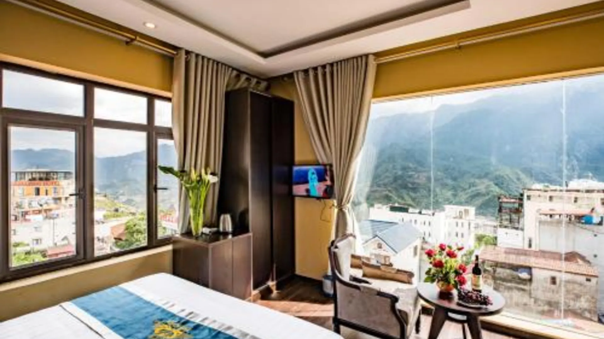 사파 사파 미모사 호텔  2성급 호텔 스위트룸