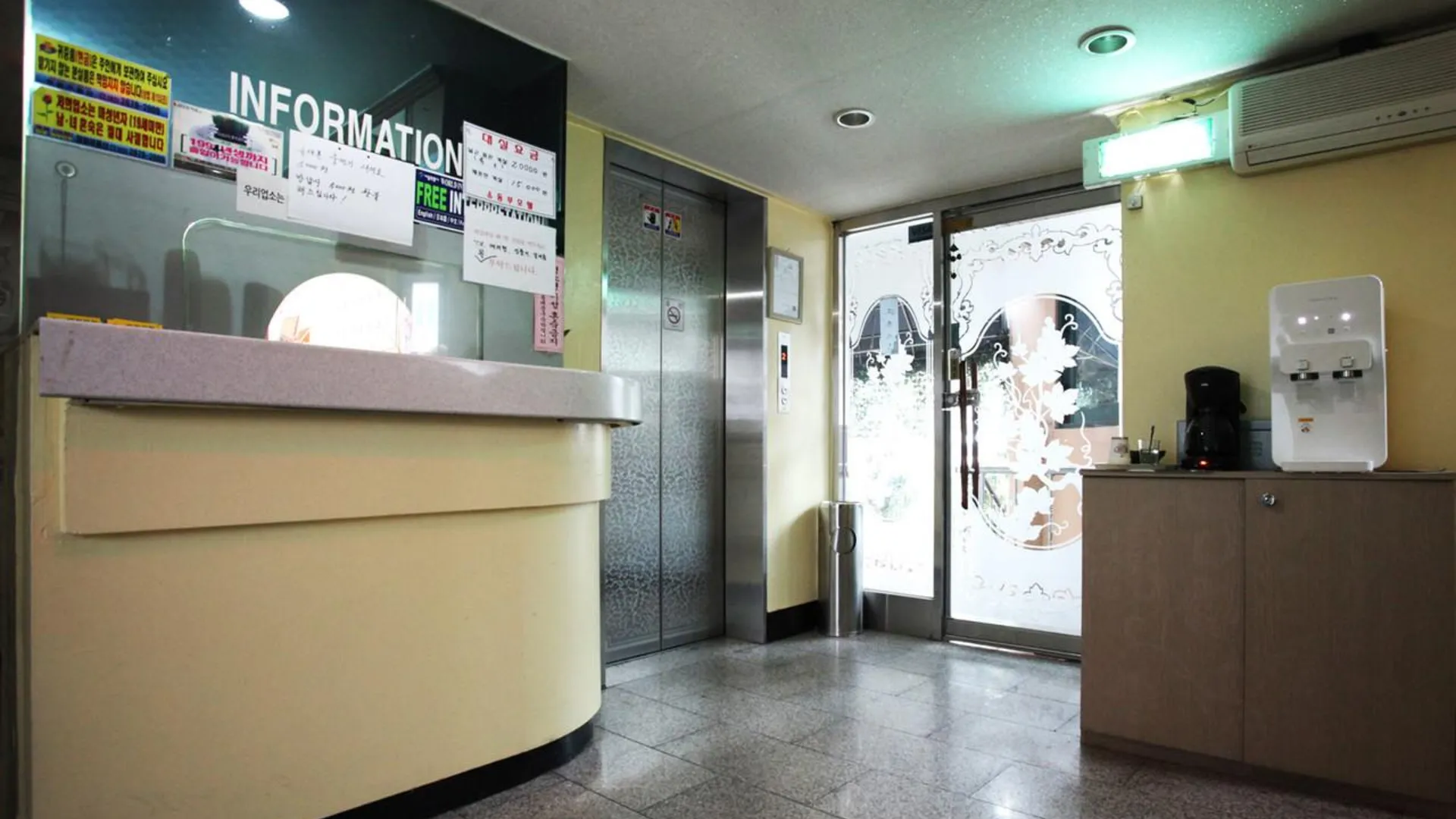 서울 청량리 동부 모텔 3성급 호텔 수영장