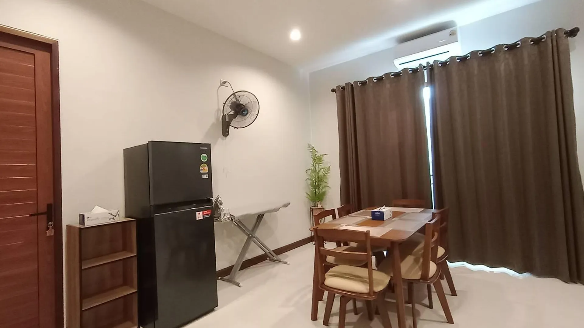 핫야이 핫 야이 대학교의 프라이빗 하우스 (62m², 침실 2개, 프라이빗 욕실 2개) 2성급 게스트하우스 수영장