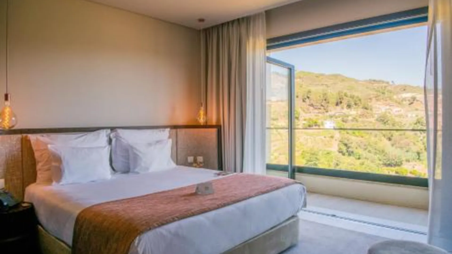 산타 마르타 드 페네구아 MW Douro Wine & Spa 5성급 호텔 스위트룸