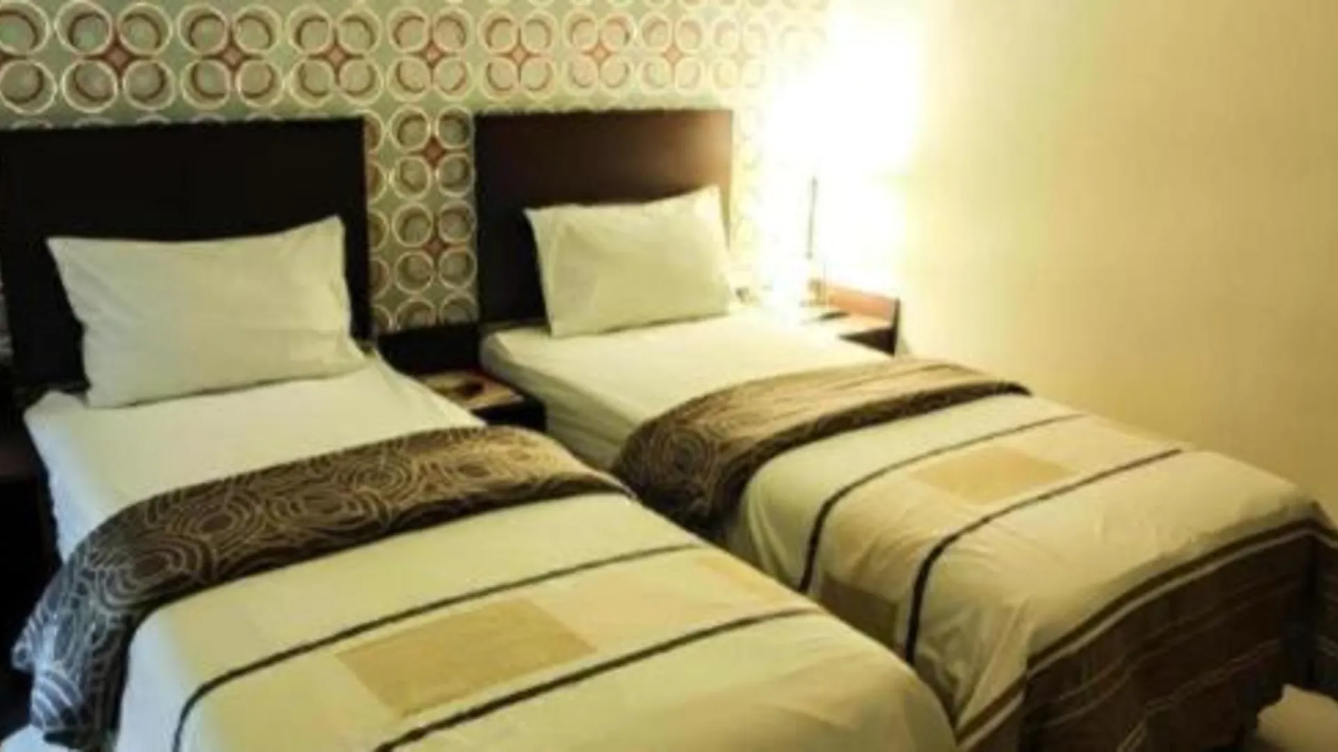 마카사르 빈드히카 호텔 1성급 호텔 스위트룸