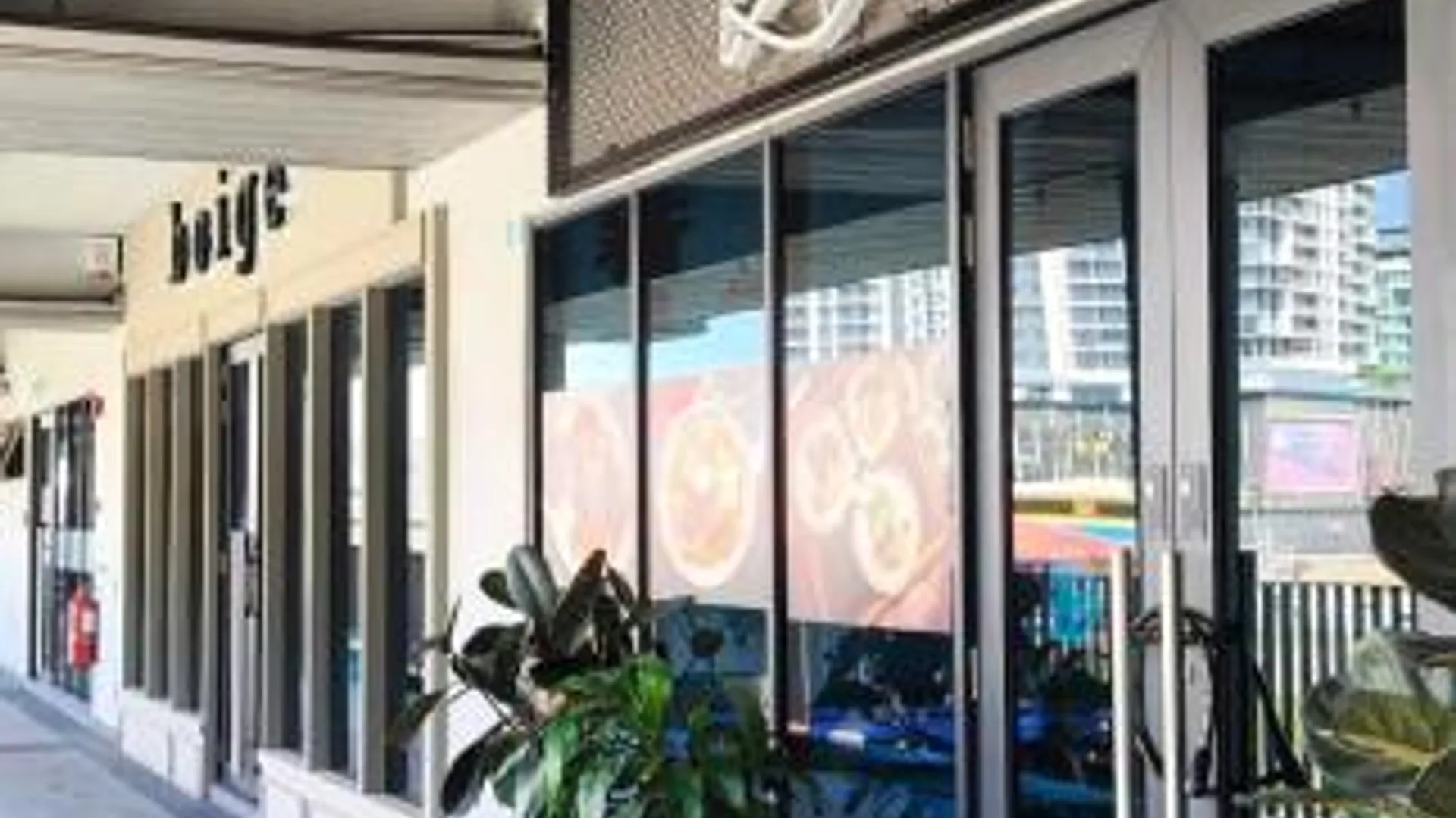 코타키나발루 중심 업무 지구 (CBD)의 프라이빗 하우스 (522m², 침실 2개, 프라이빗 욕실 1개) 3성급 게스트하우스 레스토랑