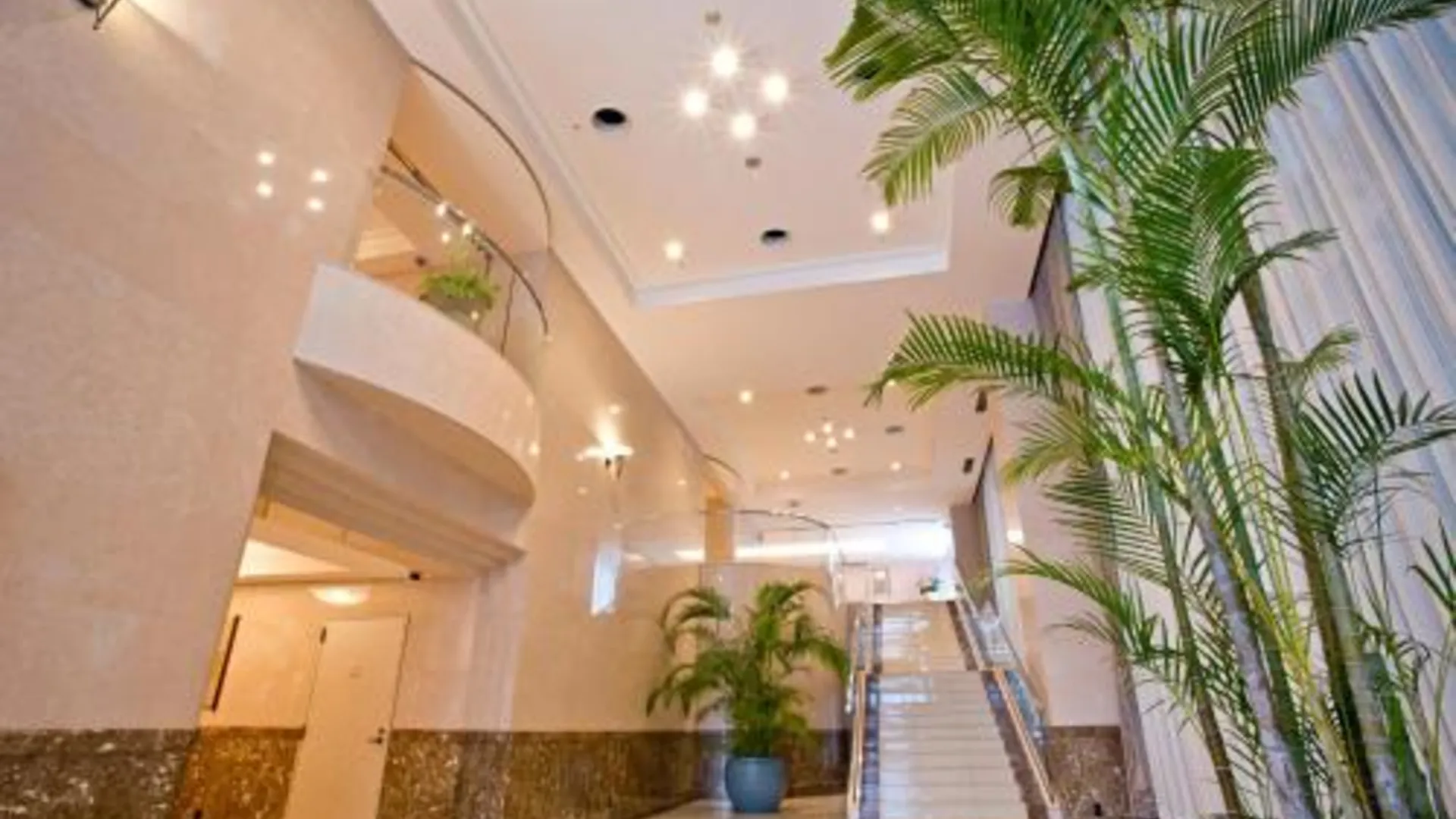 후쿠오카 야오지 하카타 호텔 3성급 호텔 외관