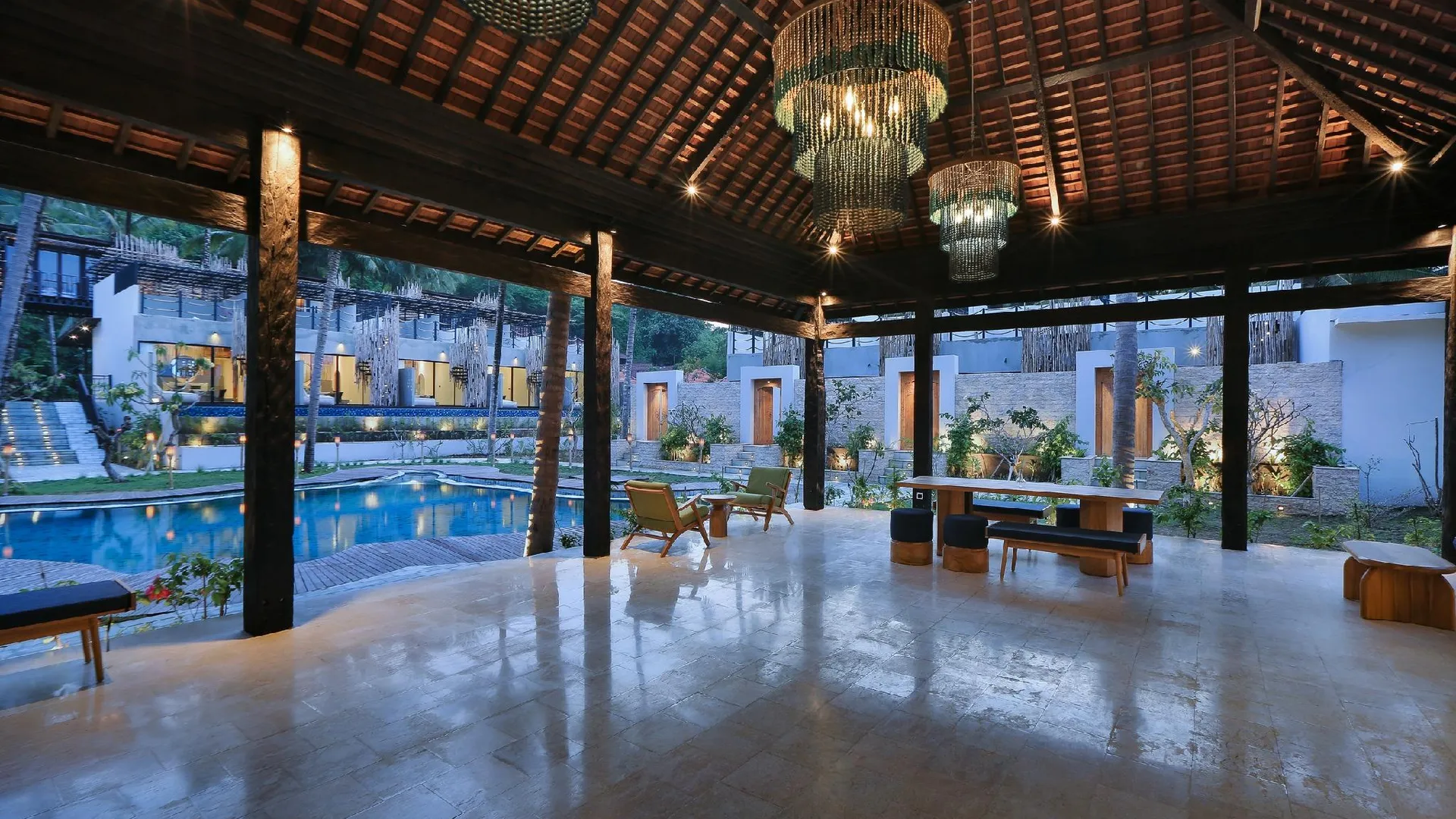 발리 더 세발리 페니다 비치 리조트 4성급 호텔 로비