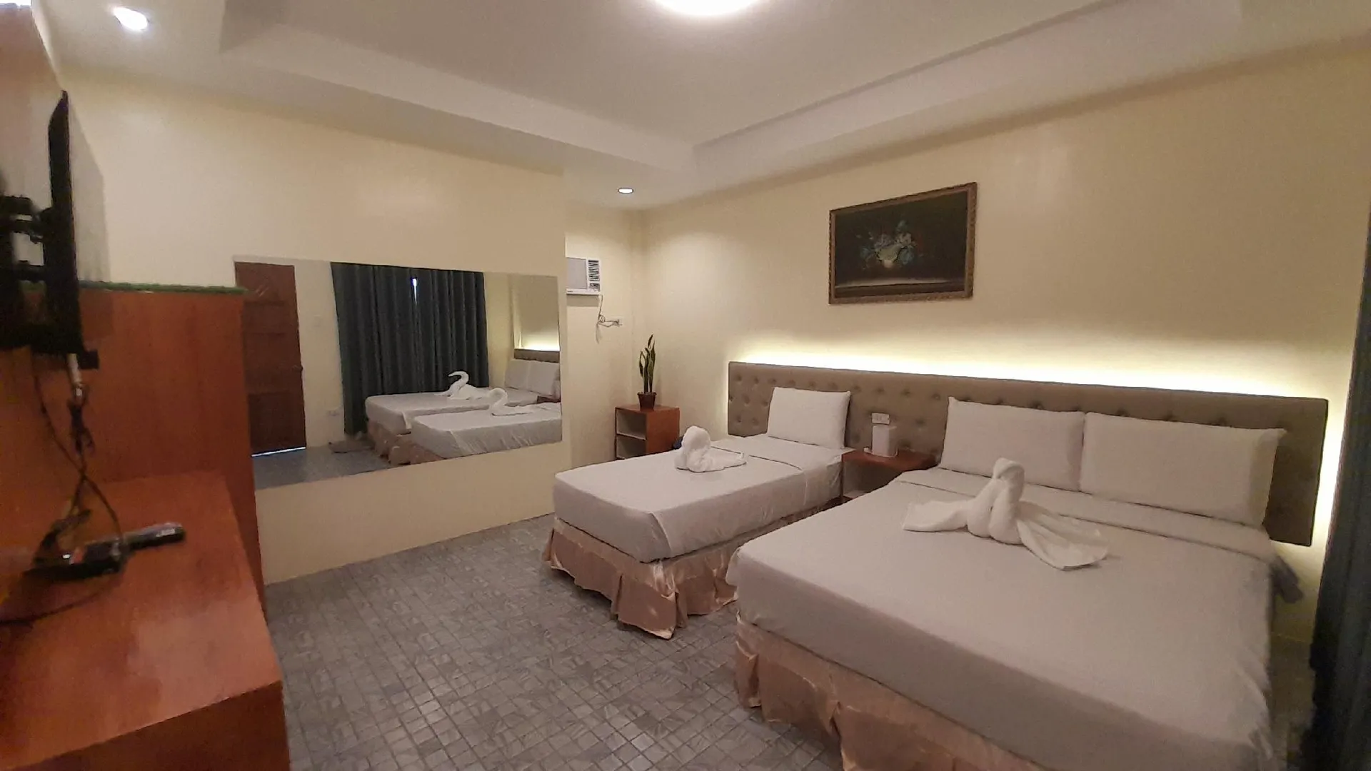 세부 카모테스 투어리스트 인 3성급 호텔 스위트룸