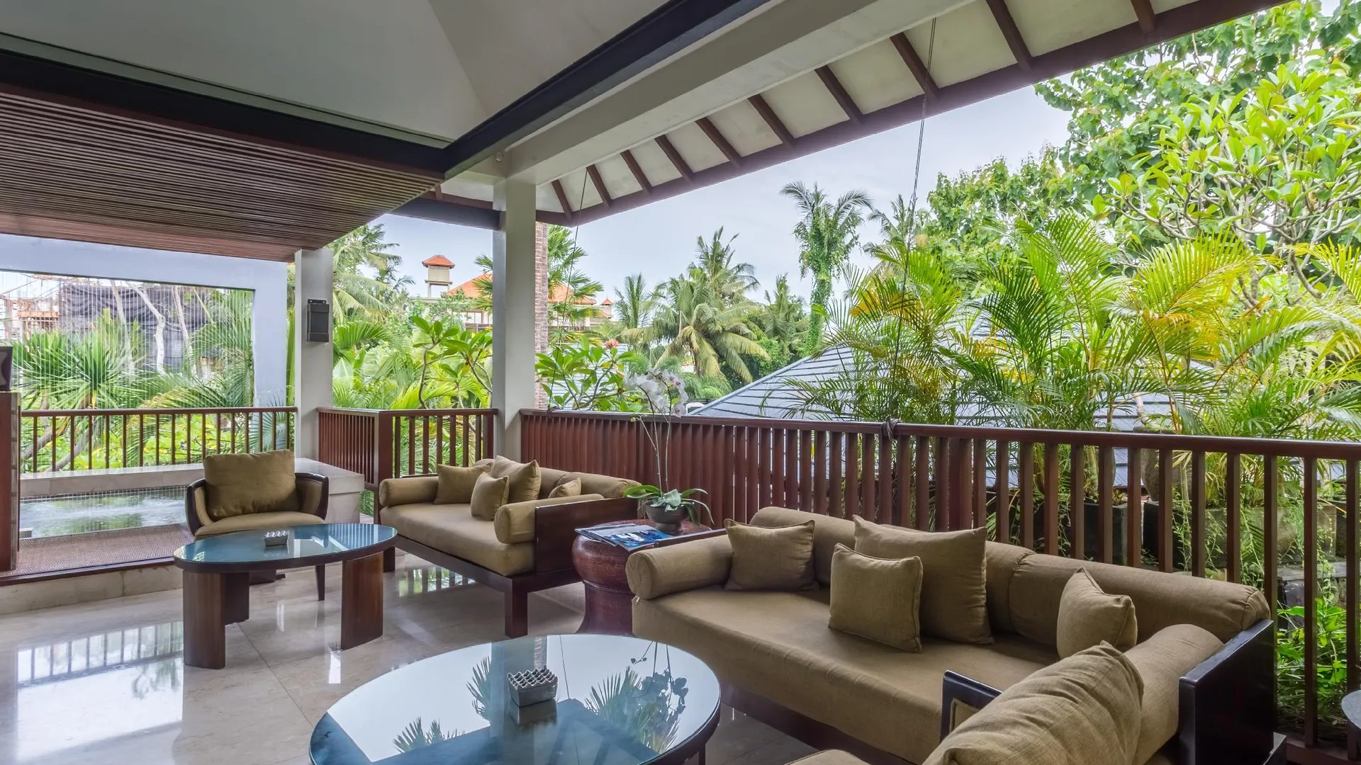 발리 로얄 카무엘라 빌라 앤 스위트 앳 몽키 포레스트, 우붓 5성급 호텔 부대시설