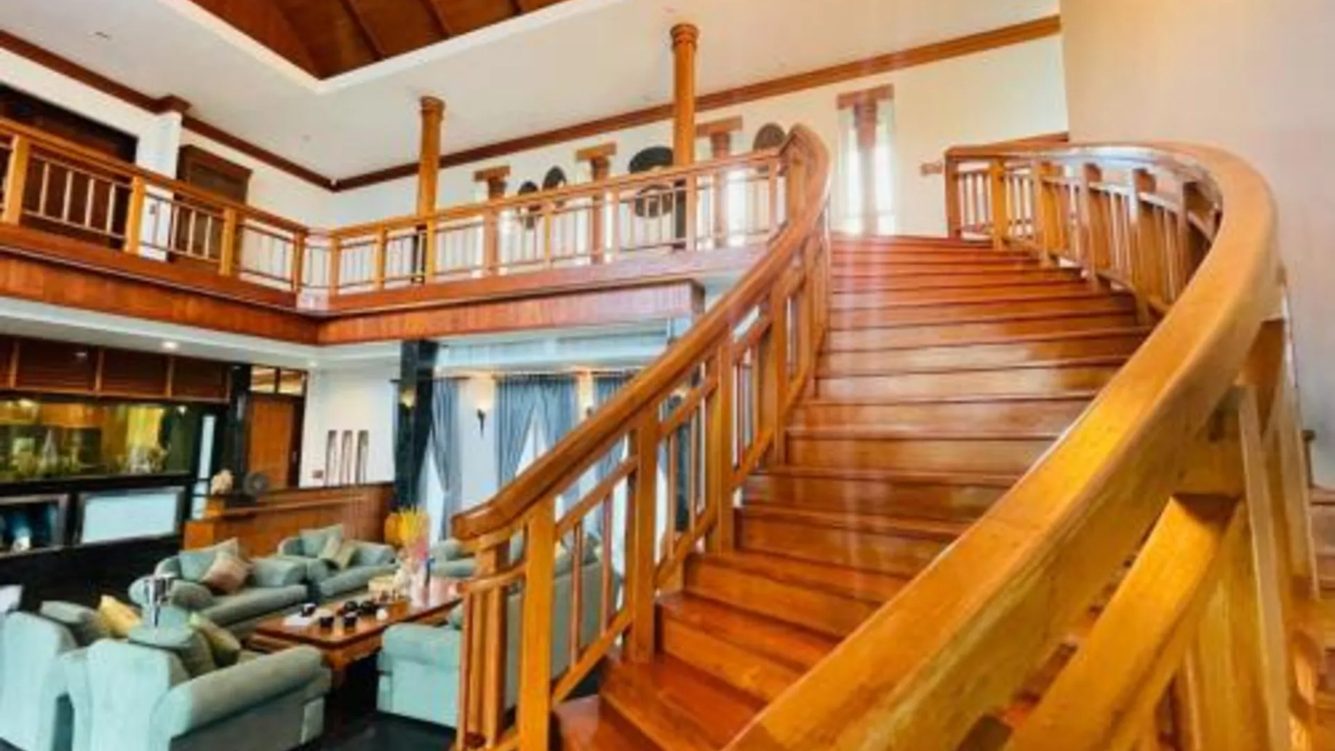 푸켓 라와이의 빌라 (1111m², 침실 6개, 프라이빗 욕실 8개) 4성급 게스트하우스 수영장