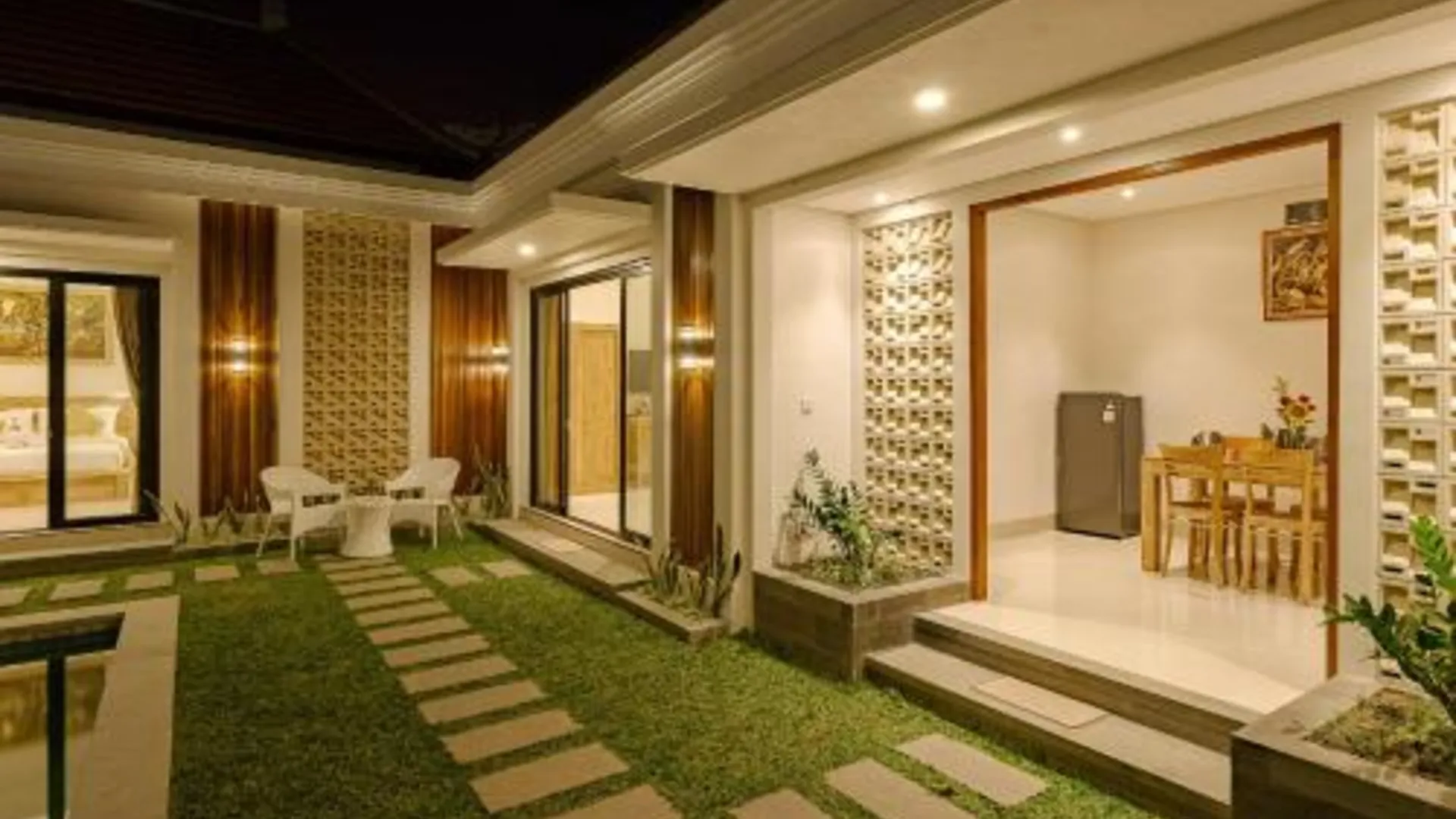 발리 Luxury Nanda villa Ubud 4성급 호텔 수영장