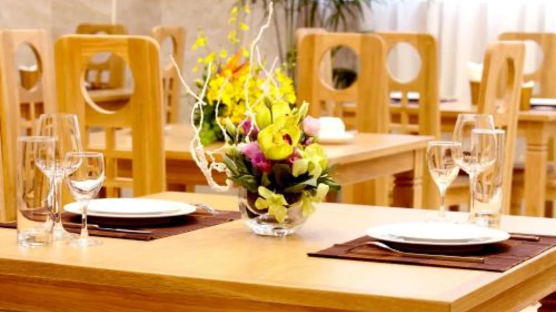 호치민 지아비엔 호텔 3성급 호텔 레스토랑