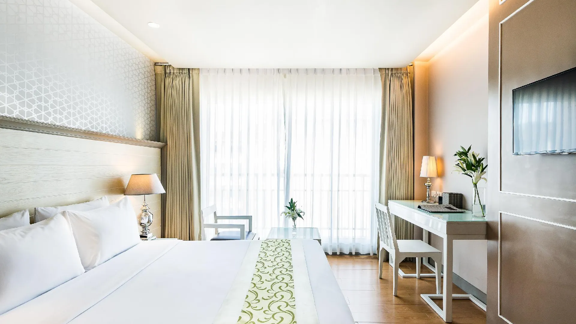 푸켓 베스트 웨스턴 파통 비치 4성급 호텔 스위트룸