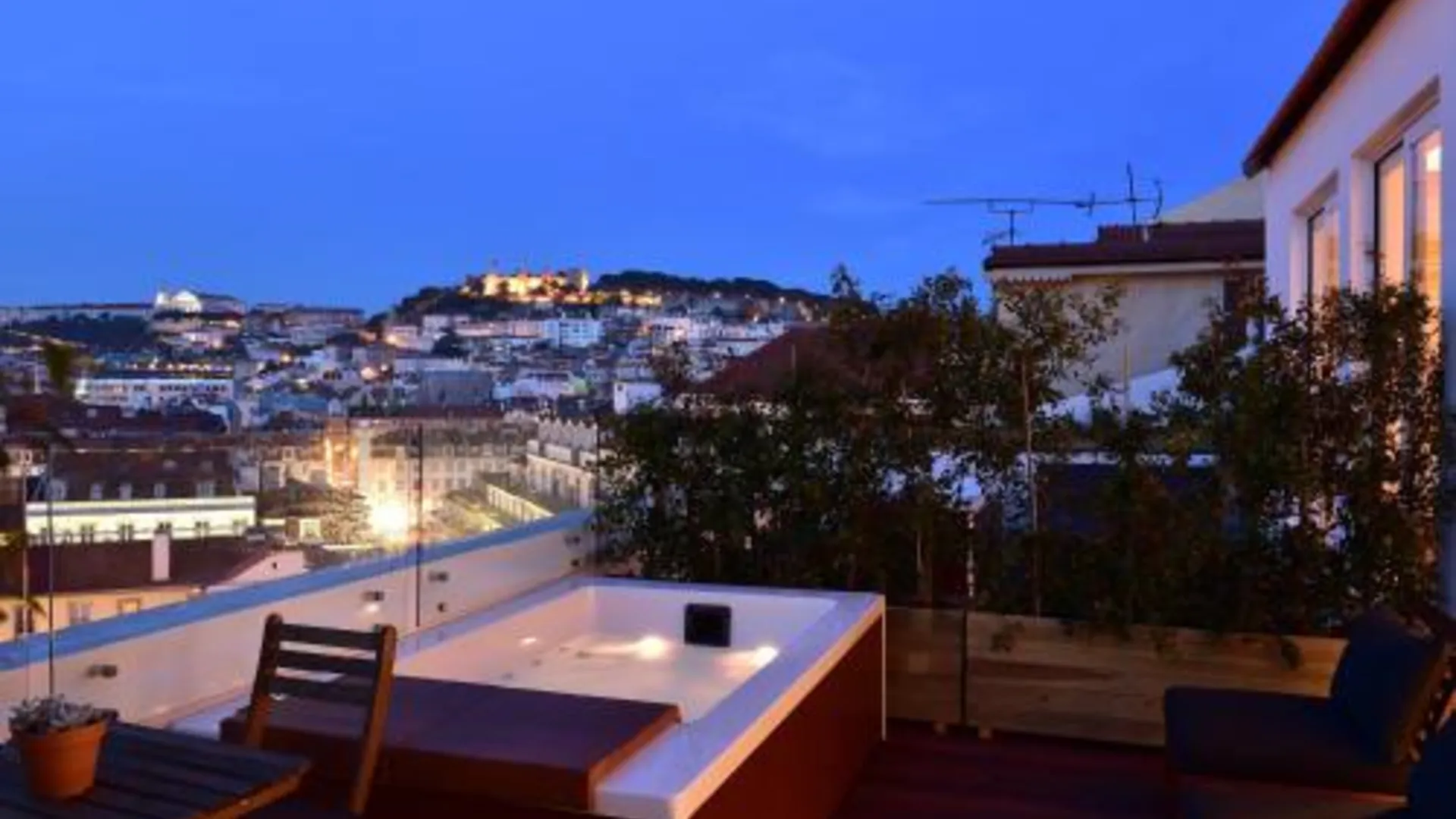 리스본 카사 발타자르 4성급 호텔 수영장