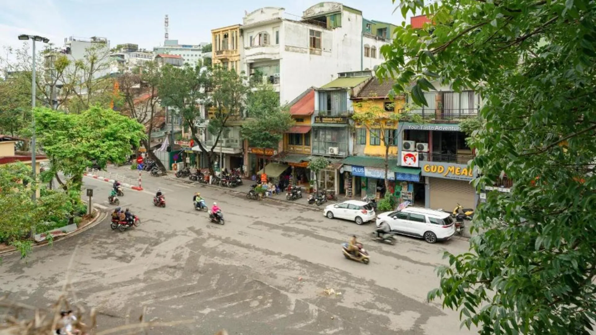 하노이 찐스 하우스 - 항봉 3성급 호텔 객실