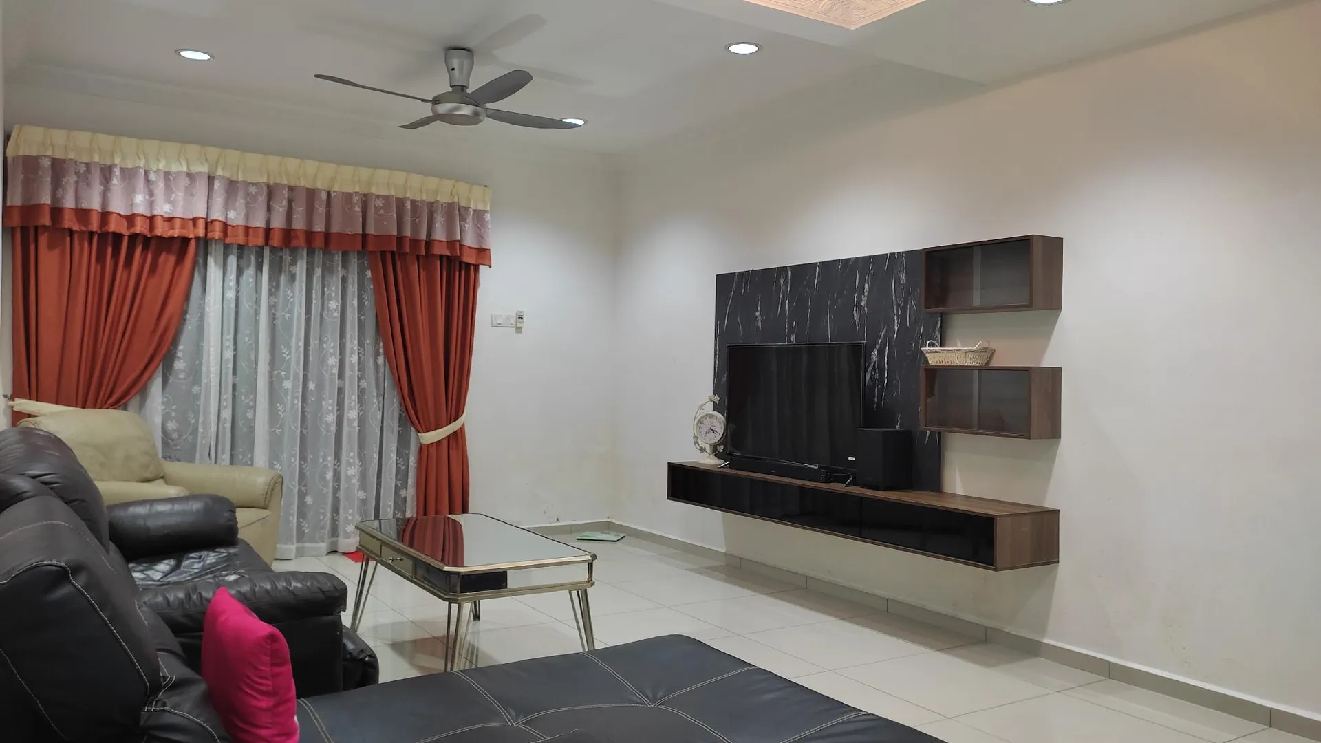 말라카 바투 베렌담의 프라이빗 하우스 (5000m², 침실 6개, 프라이빗 욕실 5개) 2성급 싱글룸 스위트룸