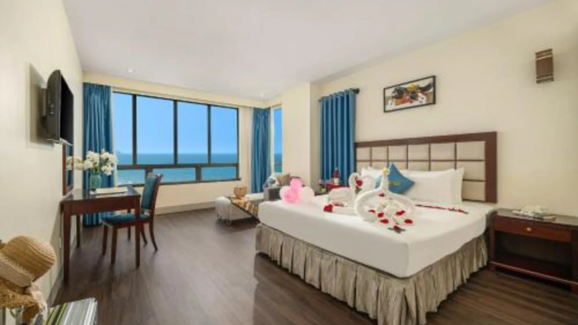 다낭 씨프런트 아파트먼트 앤 스파 다낭 4성급 호텔 스위트룸