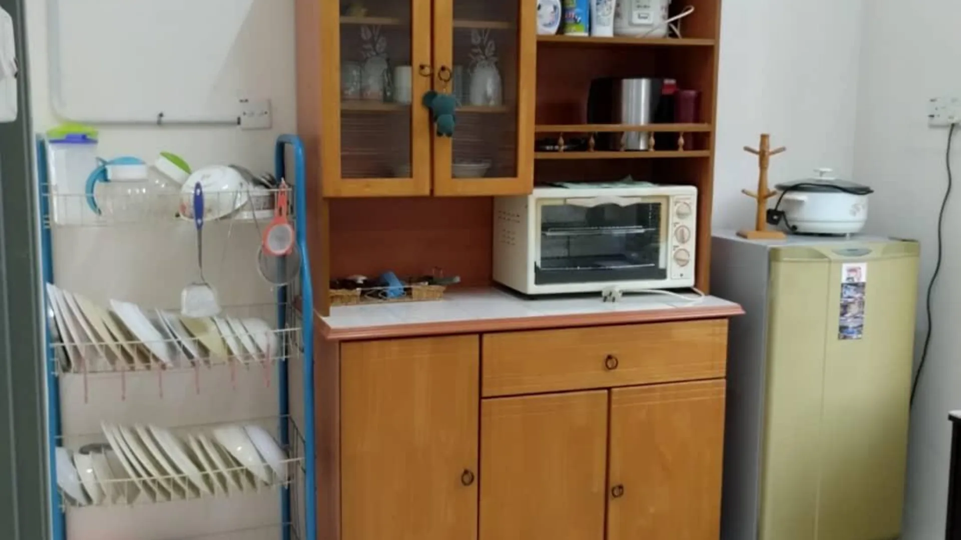 알로스타 / 알로르세타르 케팔라 바타스의 프라이빗 하우스 (100m², 침실 4개, 프라이빗 욕실 3개) 3성급 게스트하우스 객실