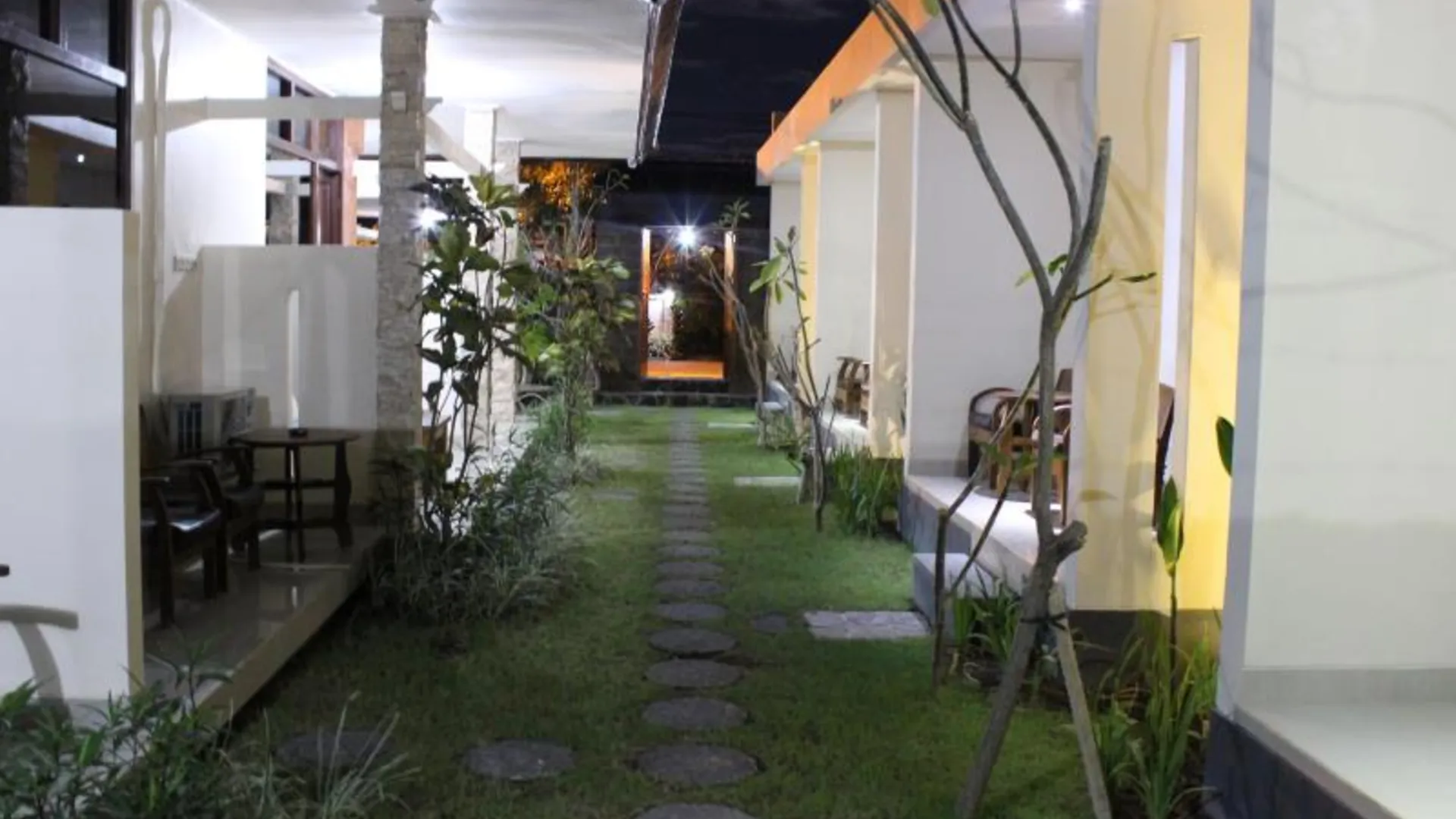 발리 블란종 홈스테이 호텔 스위트룸