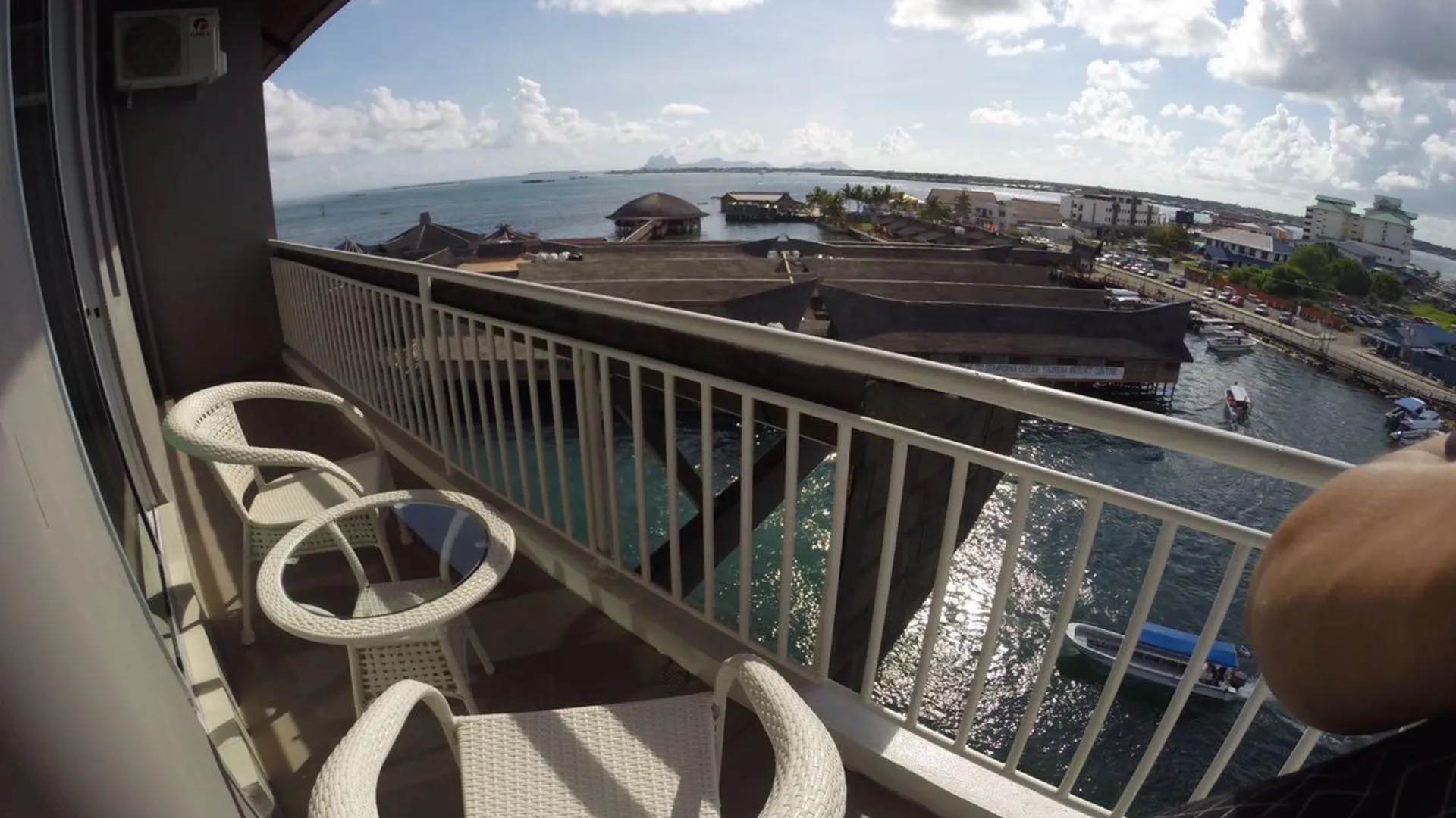 셈포르나 퍼시픽 인 3성급 호텔 외관