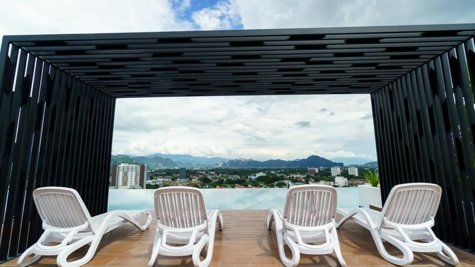 이포 캄풍 자와의 아파트먼트 (60m², 침실 2개, 프라이빗 욕실 1개) 3성급 싱글룸 수영장