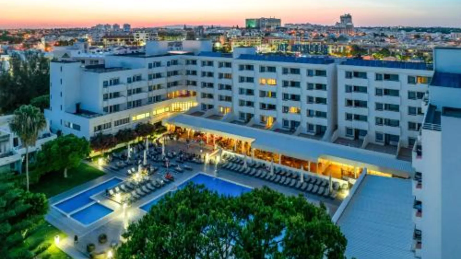 알부페이라 Albufeira Sol Hotel & Spa 4성급 호텔 로비