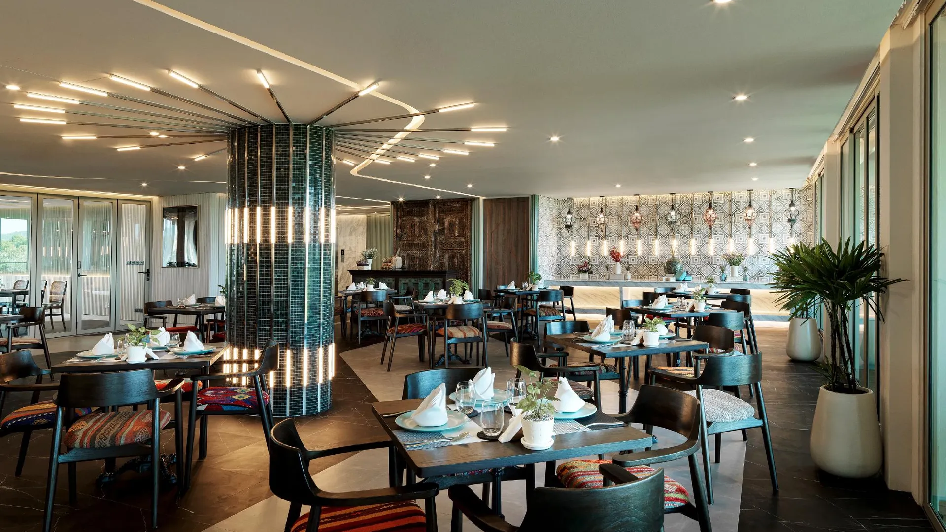 푸켓 윈덤 그랜드 나이 한 비치 푸켓 5성급 호텔 외관