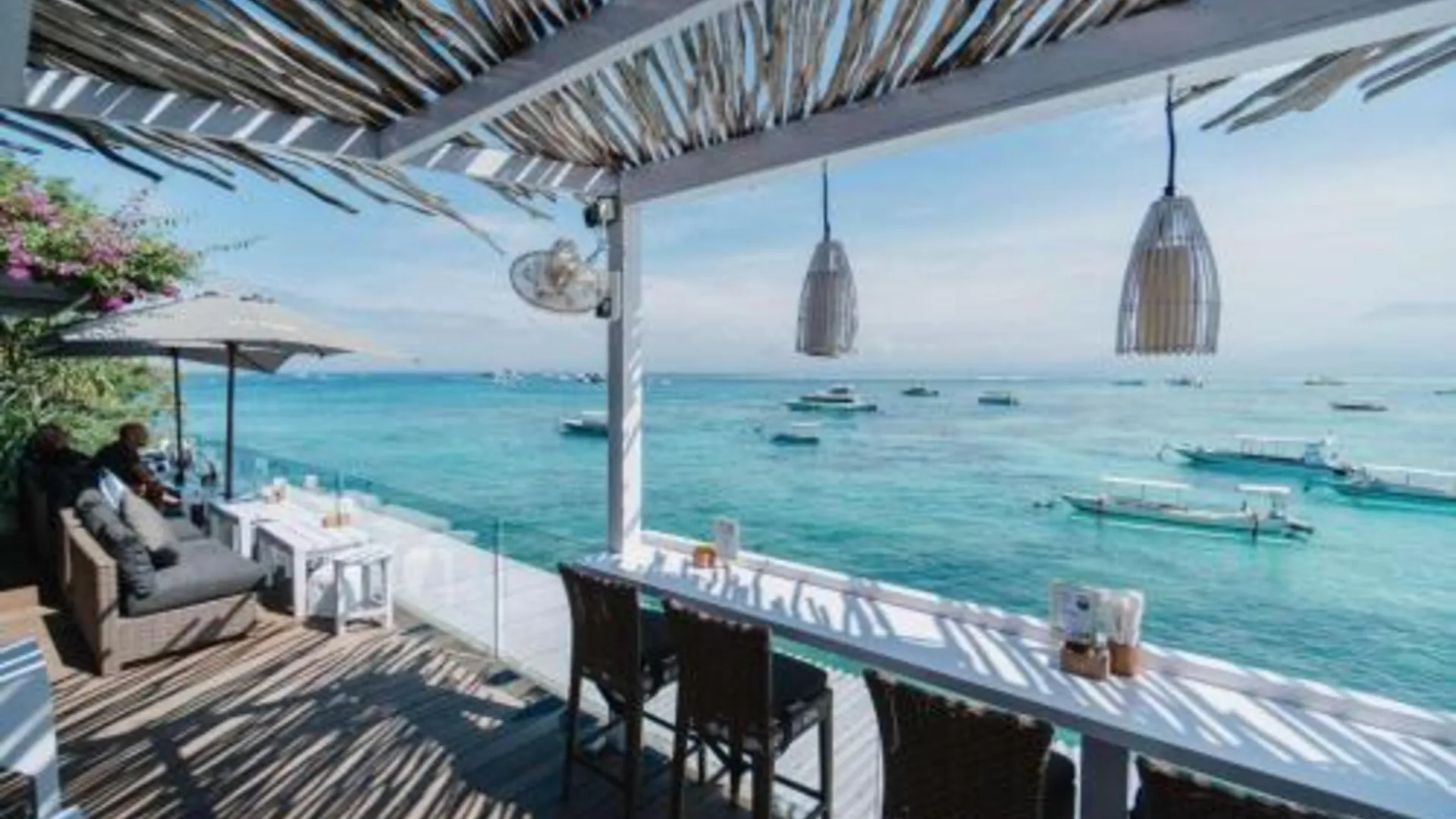 발리 바투 카랑 렘봉안 리조트 앤 스파 4성급 호텔 외관