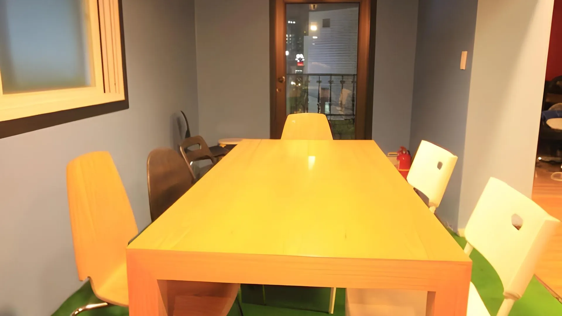 서울 더 원 호스텔 홍대 1성급 호텔 전망