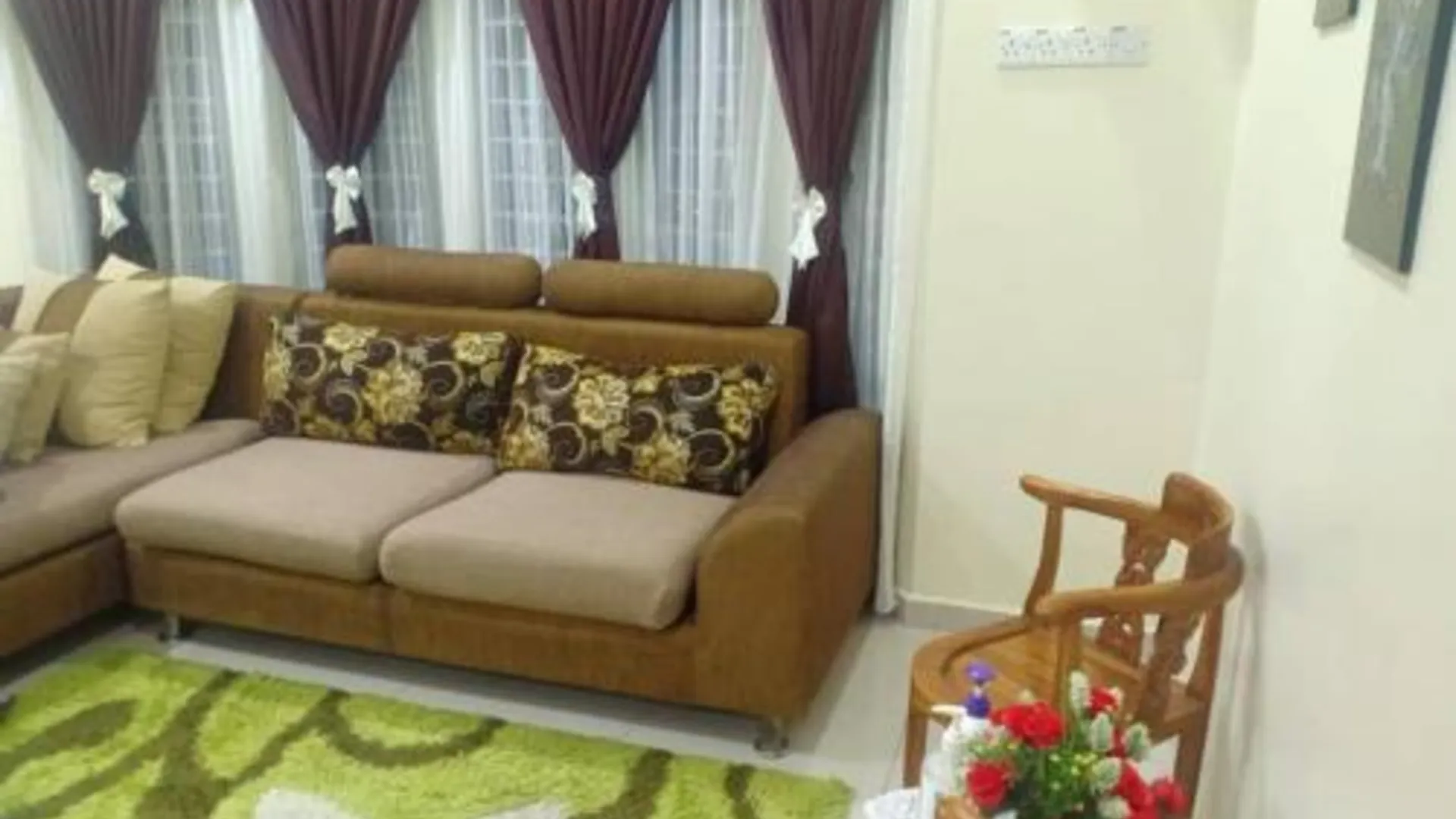 세리 만중 세리 만중의 프라이빗 하우스 (1400m², 침실 4개, 프라이빗 욕실 2개) 3성급 게스트하우스 스위트룸