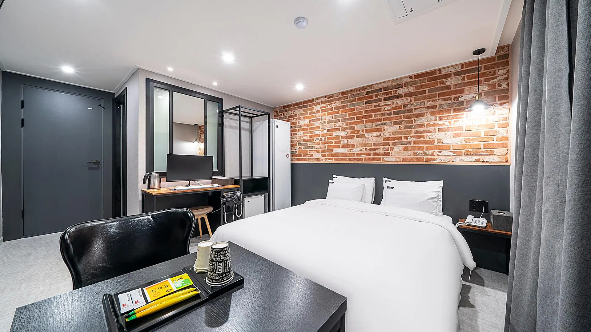 시흥 월곶 pier 106 호텔 스위트룸