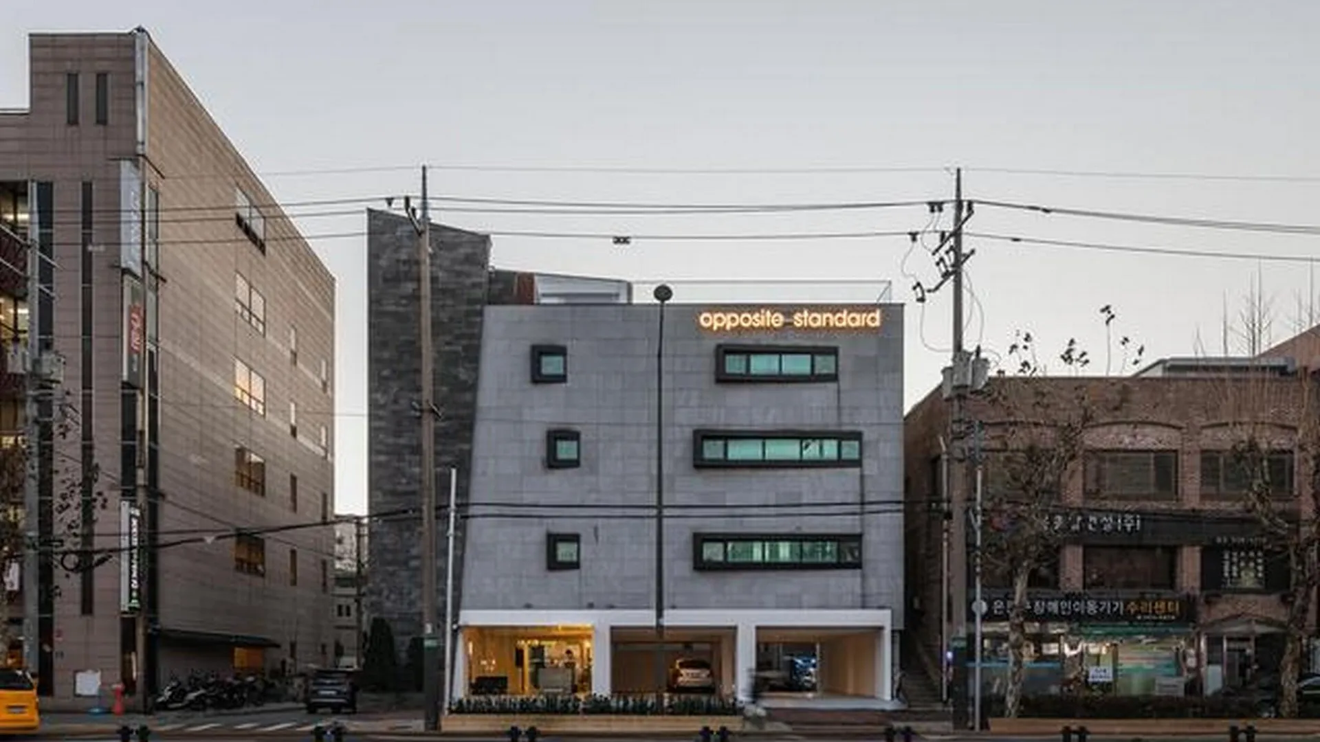 서울 은평 오포짓스탠다드 2성급 호텔 외관