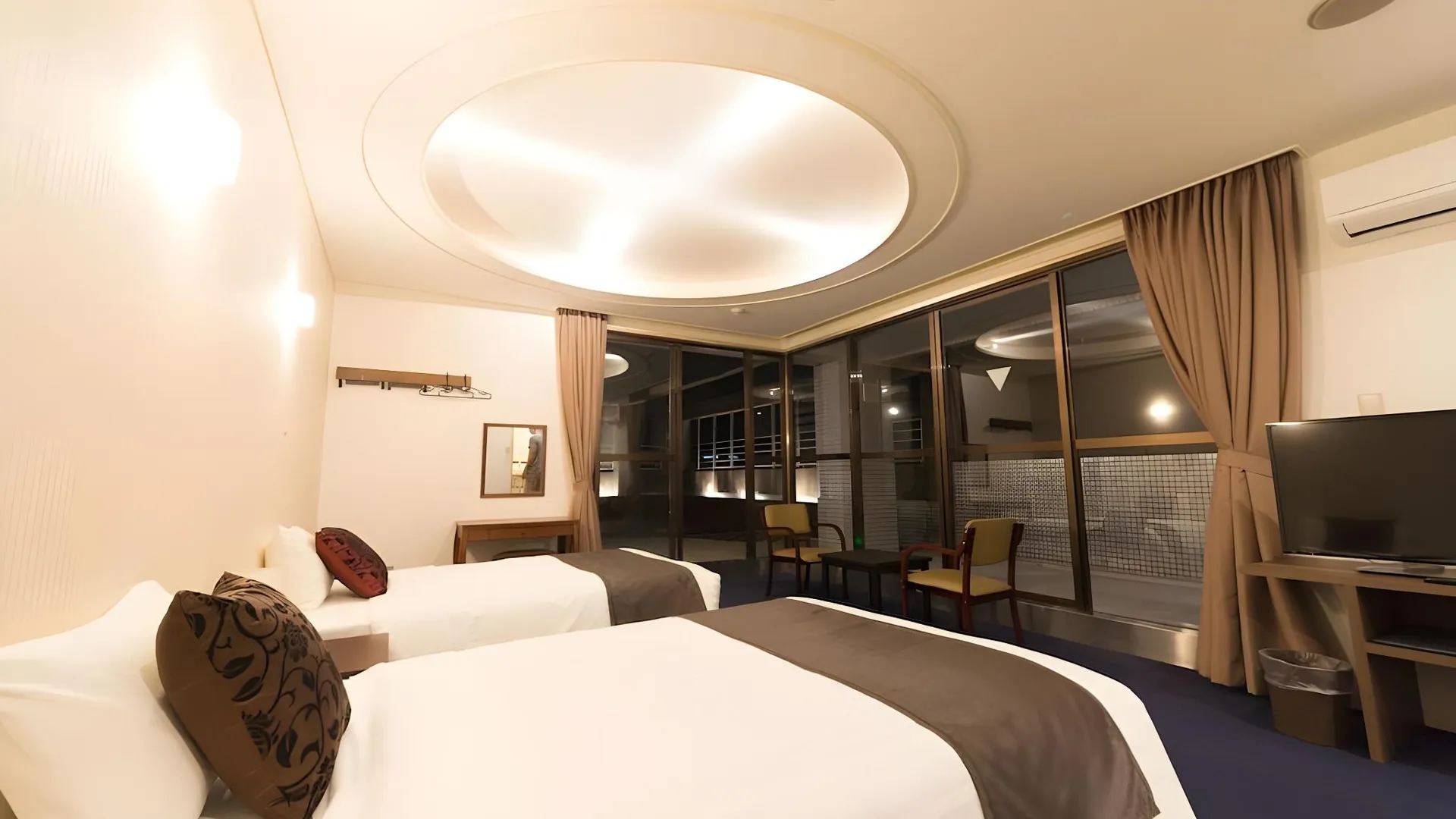 오키나와 본섬 호텔 프레시아 나하 츠지마치 3성급 호텔 스위트룸